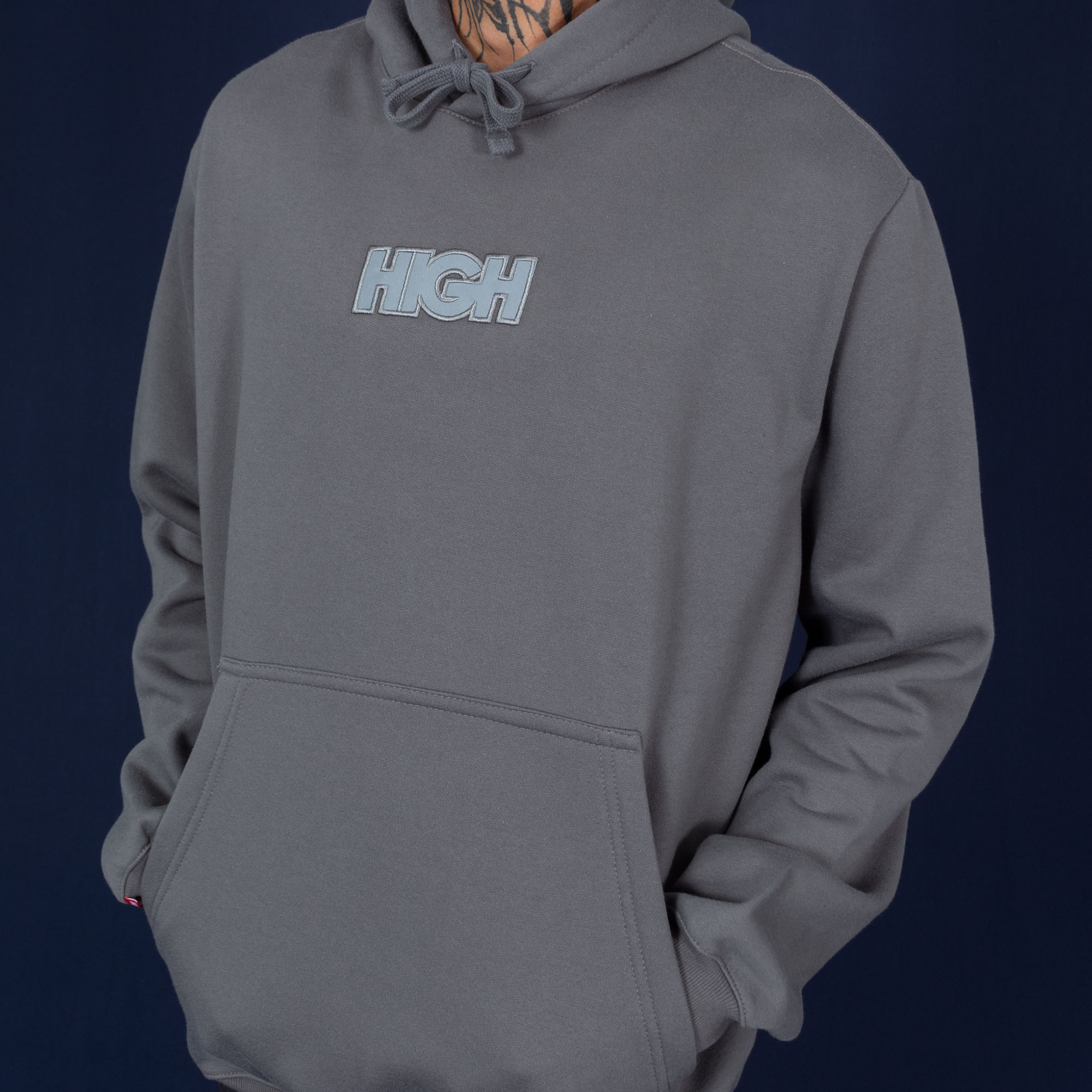 Moletom Reflective Hoodie Logo Dark Grey - Meu Exagerado - Um