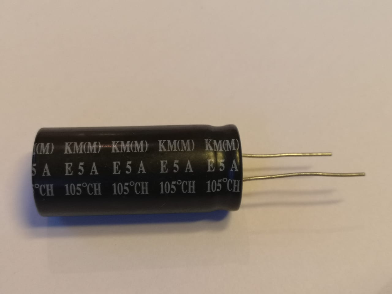 Capacitor Eletrolítico 470UF/200V FIO 22x40 105°C SAMXON - Power ...