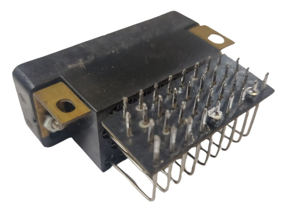 Conector De Racks Conector DE RACK SKT FEMEA 34 PINOS 212810-2 90°C PULL - Power Circuit ...