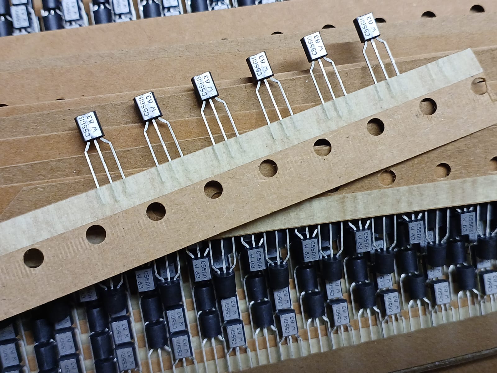 BC556B PNP Transistor TO-92 - 20 Stück Set, 80V 100mA