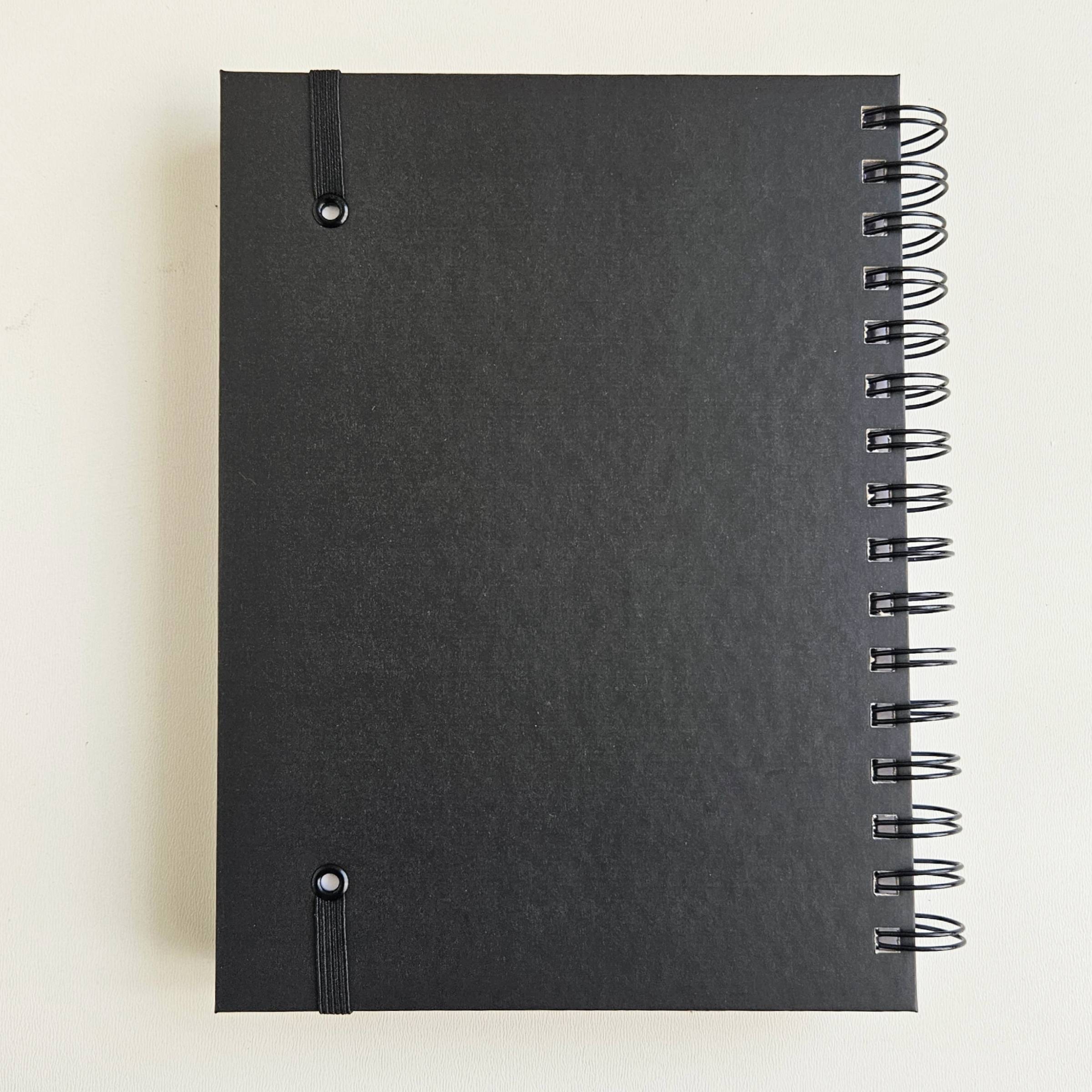 Sketchbook para Desenho A5 Preto Tipo Canson - Brujas Cadernos