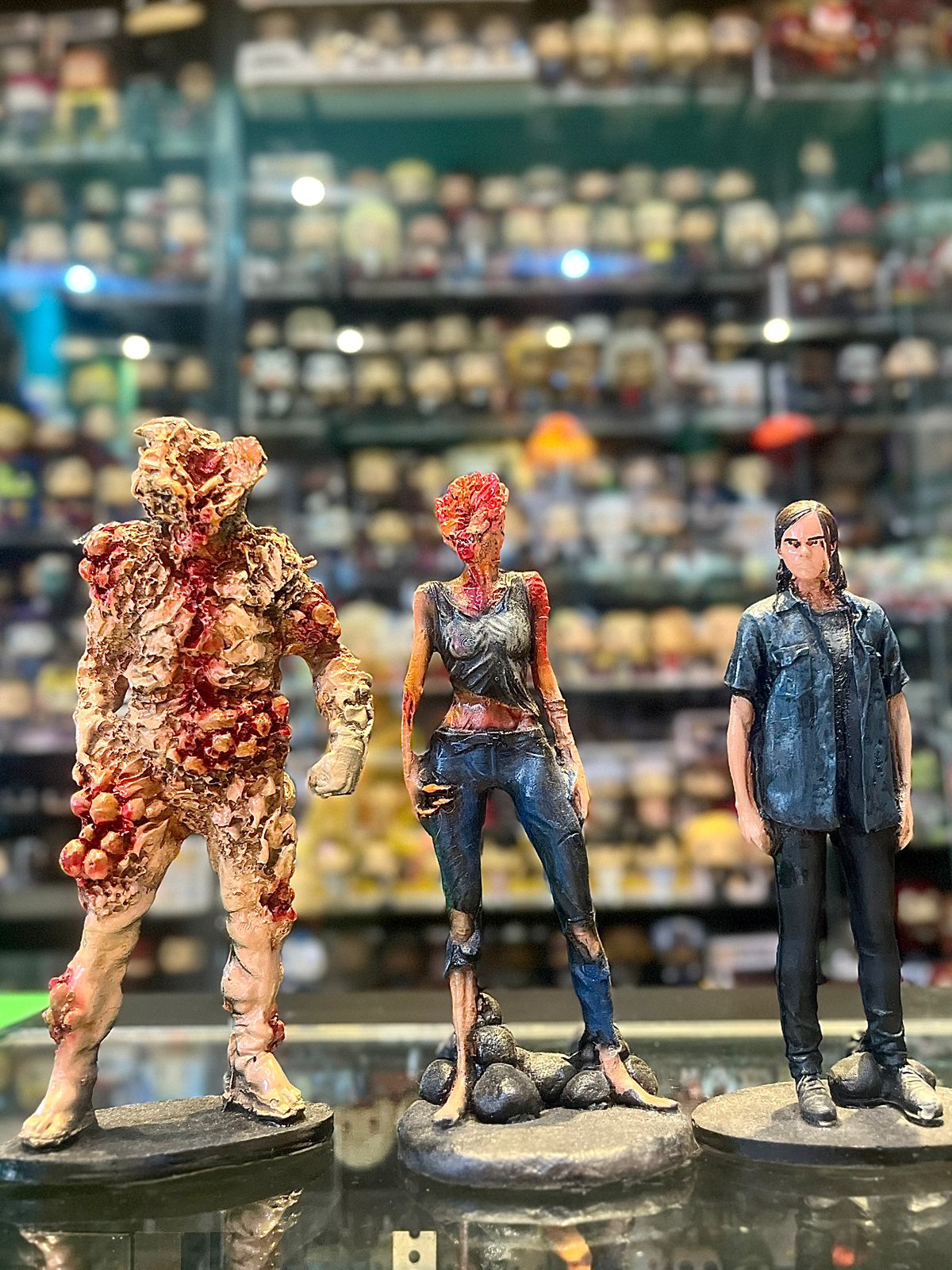 Estatua de Resina The Last Of Us Estalador - DivertidaGeek