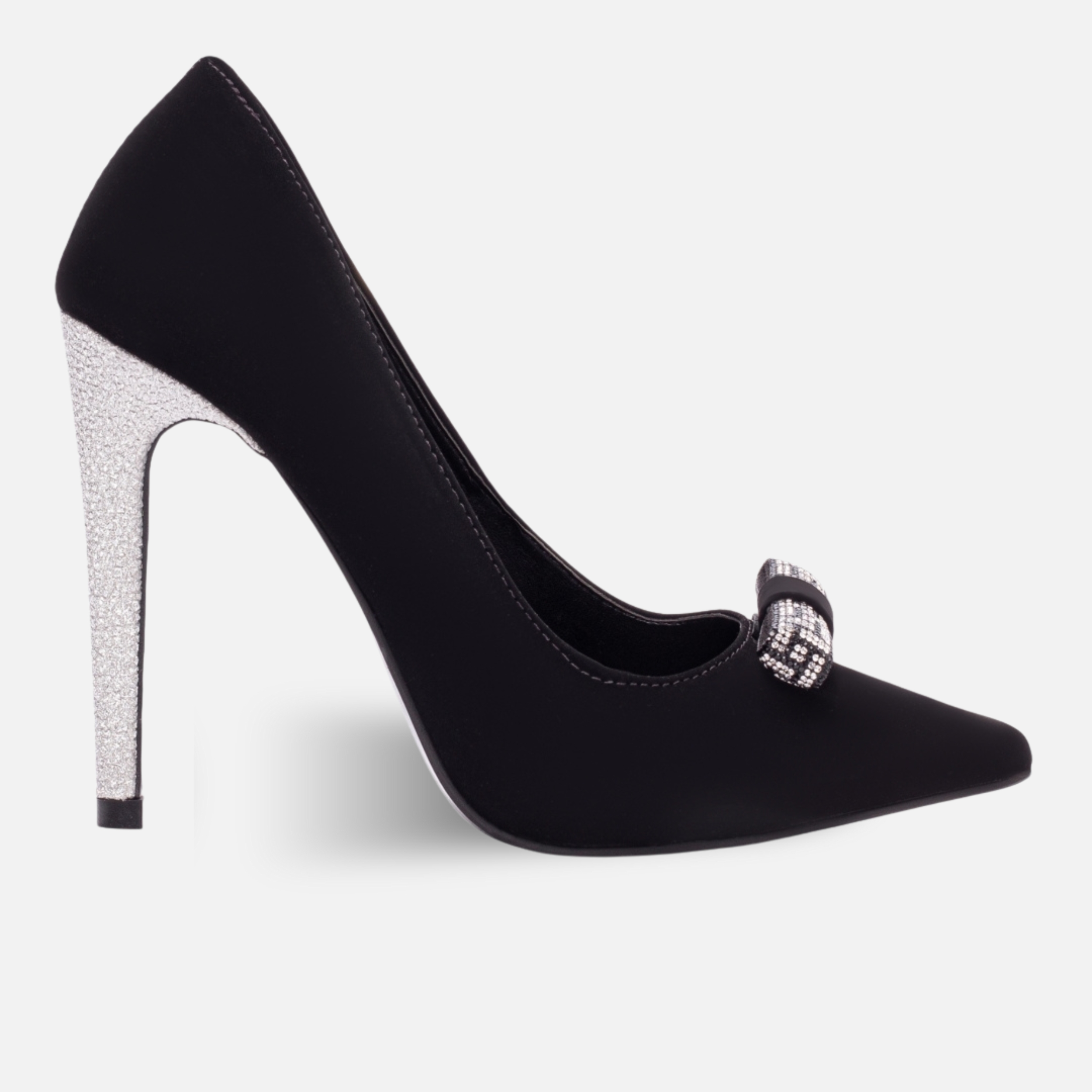 Sola Vermelha Scarpin Preto Com AmarraÃ§Ã£o Scarpin Preto Scarpin Santa  Lolla 2018, image size:2500x2500