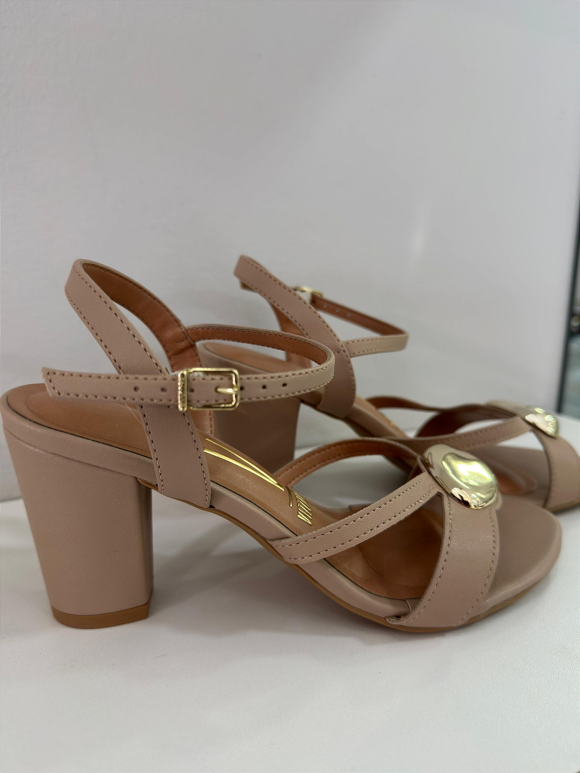 Sandália Feminina Vizzano Salto Alto 6262.1033 – Elegância e