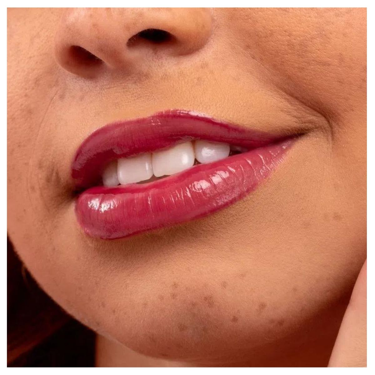 LIP GLOSS RUBY KISSES BUTTER BOMB SAVAGE 7,8ML - Teruya