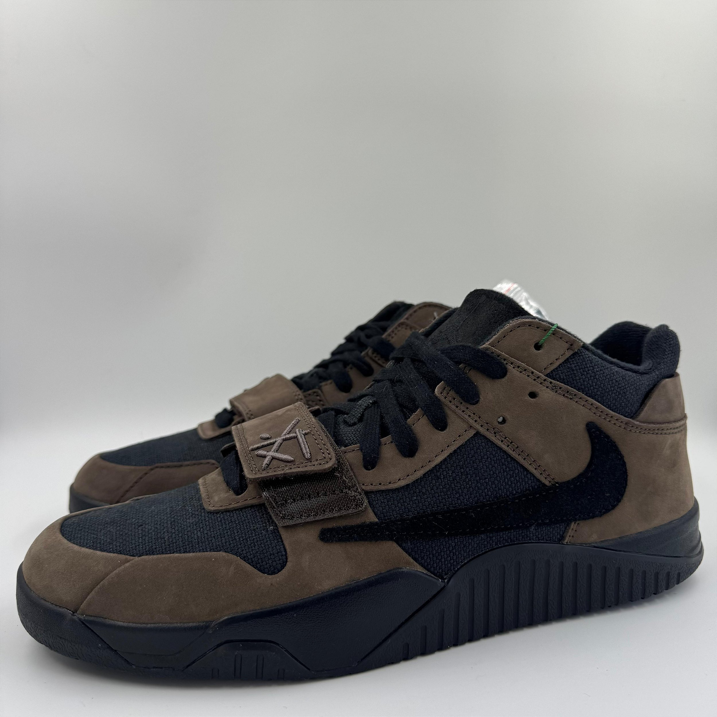 TRAVIS SCOTT X JORDAN JUMPMAN JACK TR DARK MOCHA - Bazar Do Tozzo