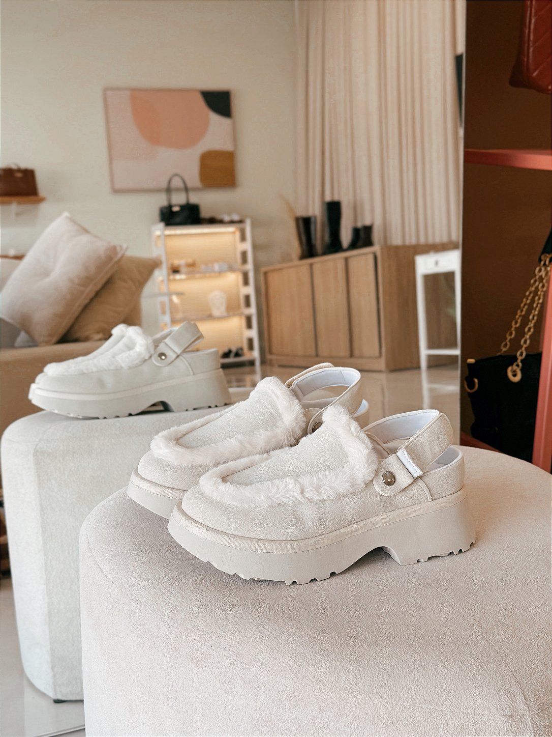 靴 EU43 Off-White L LOGO SUEDE CLOGS Clog Feminino Mileide – Off White com Pelo | Glow Store - GLOW STORE
