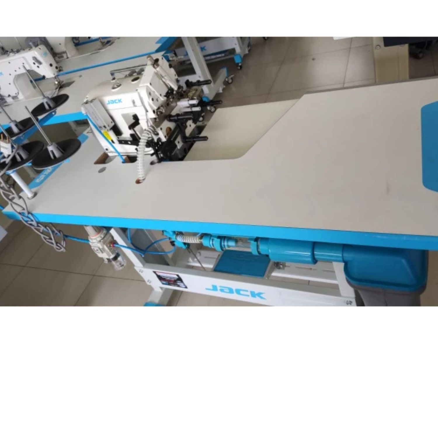 Máquina Overlock Direct Drive Base Cilíndrica Jack JK-797DI-4-514