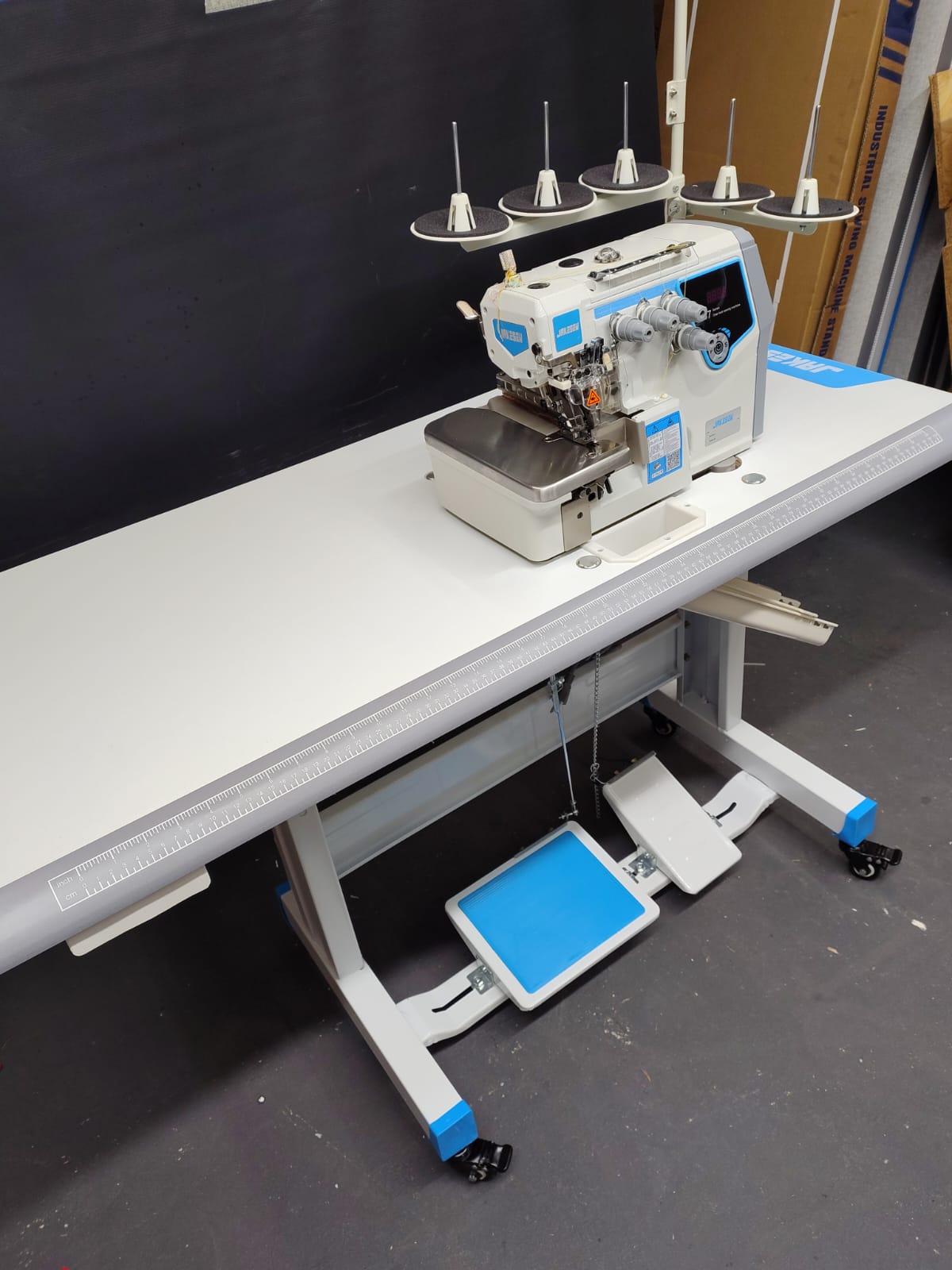 Máquina Interlok Motor Direct Drive - Modelo EC7-5D Jakesew (220v