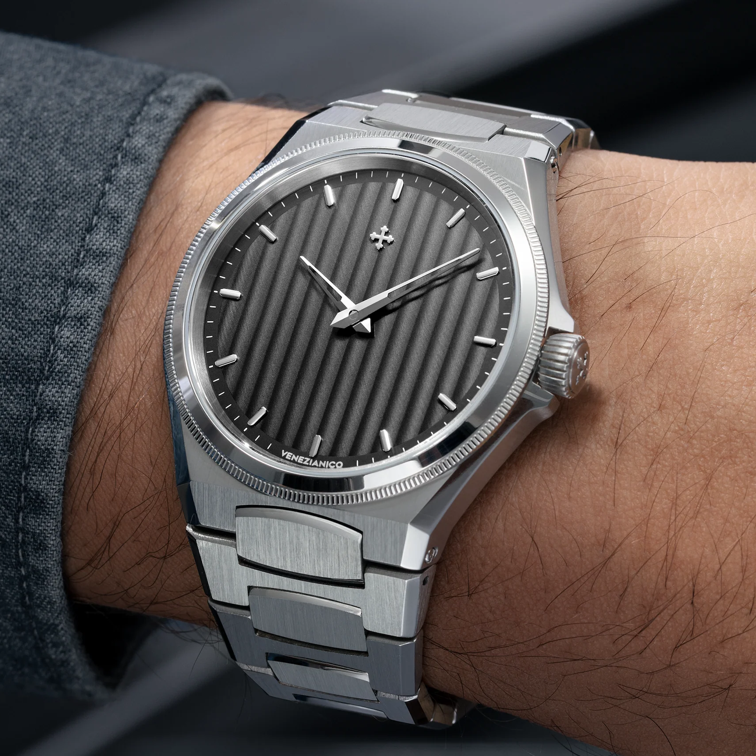 Venezianico Arsenale 40mm com Calibre Miyota 9029 e Bracelete