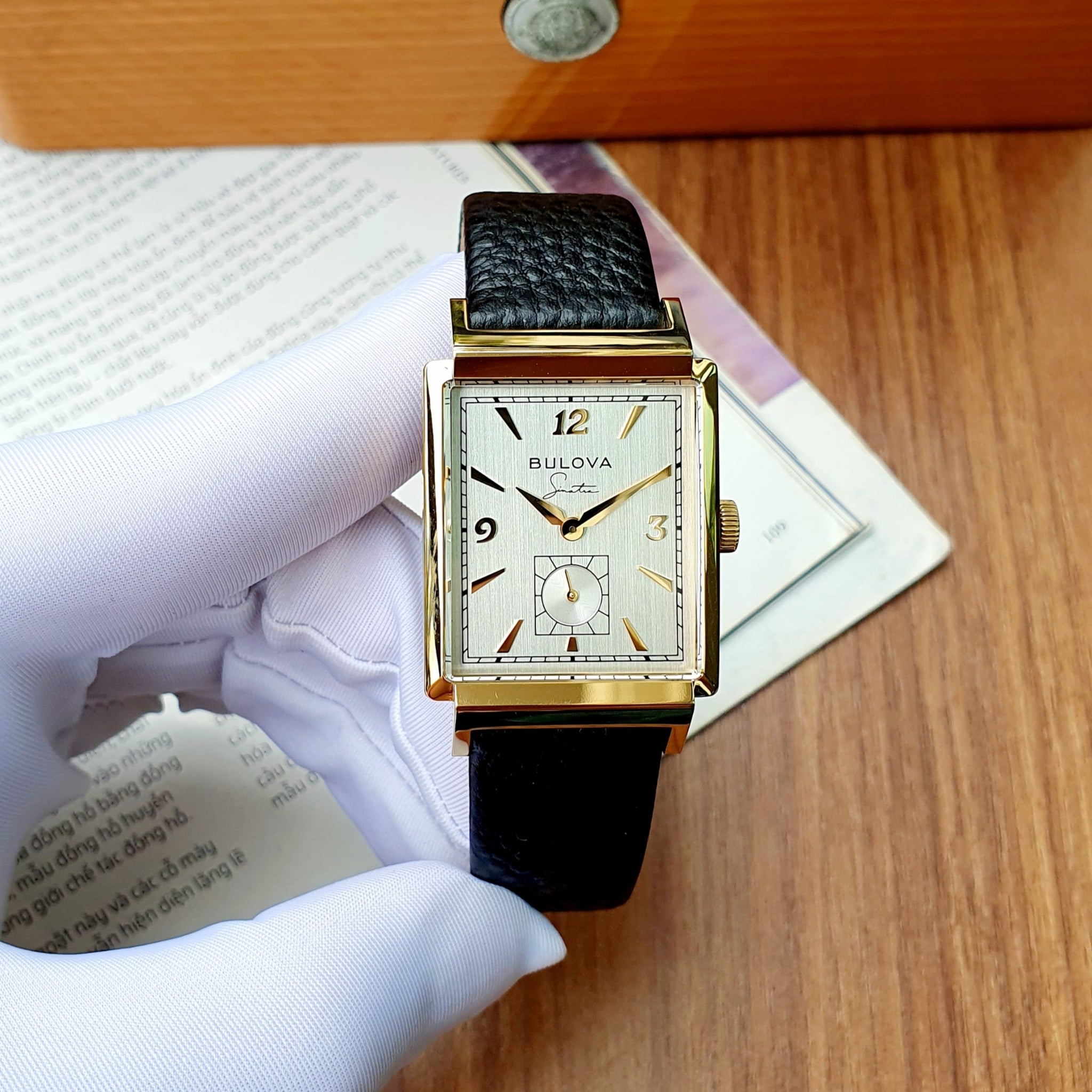 Relógio Bulova Frank Sinatra 97A158 Retangular Couro Safira