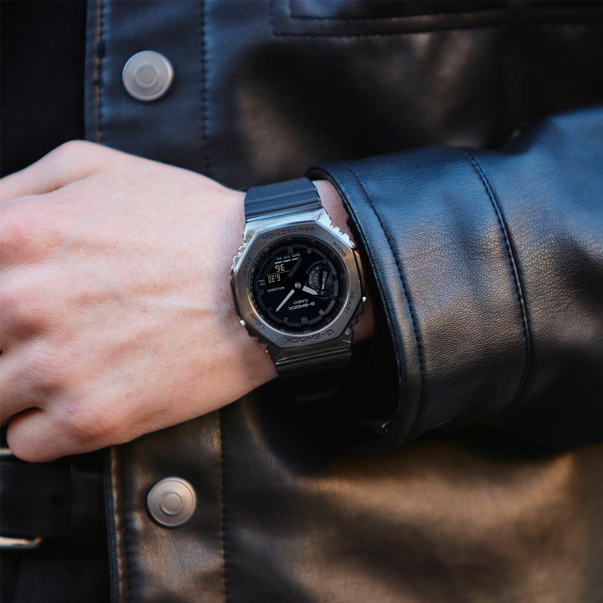 G-Shock G-Steel GM-2100BB-1A | Série 2100 Preto Total - Omniverso