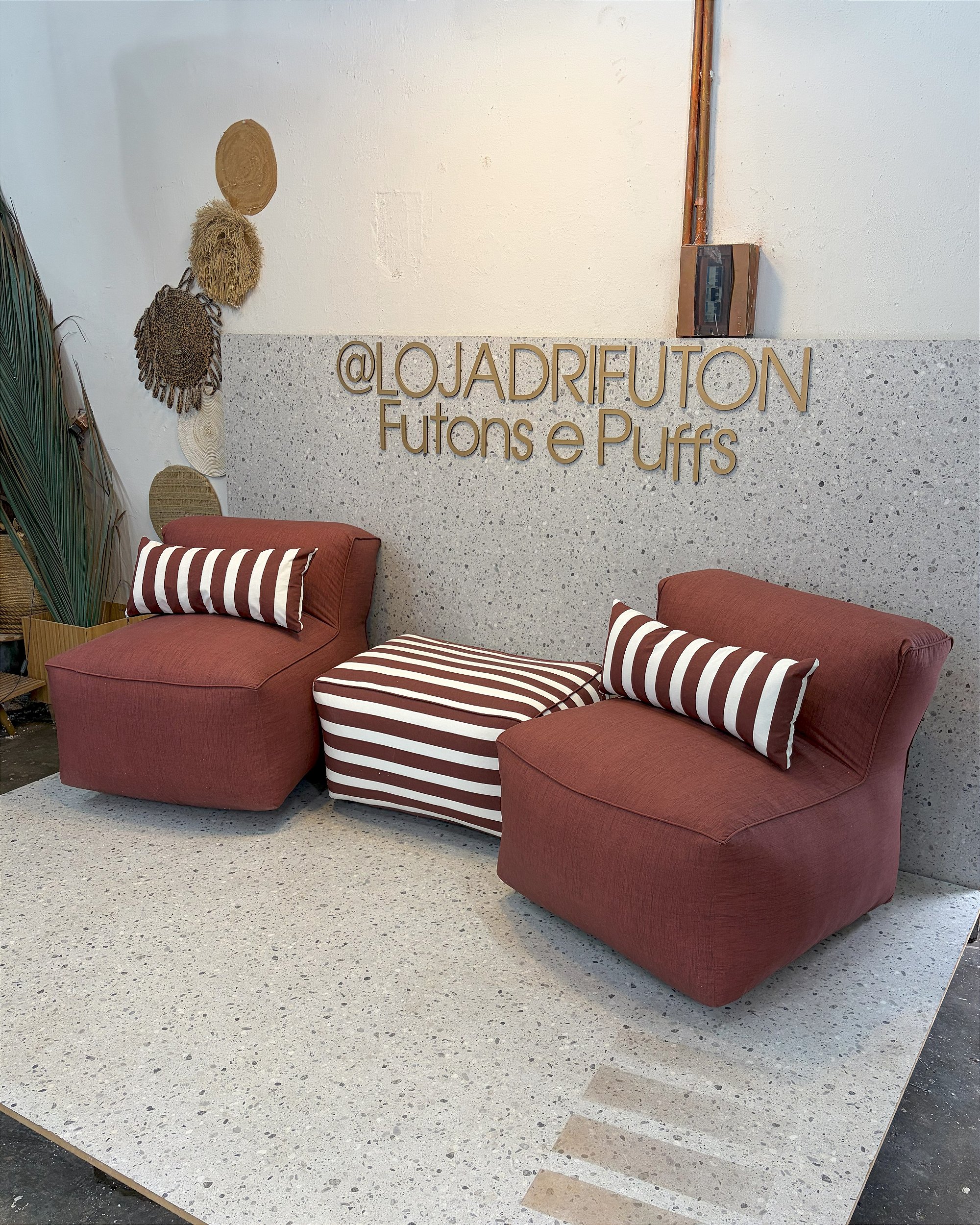 Conjunto Puff P Standard + 1 Peseira + 2 Almofadas - LojaDriFuton