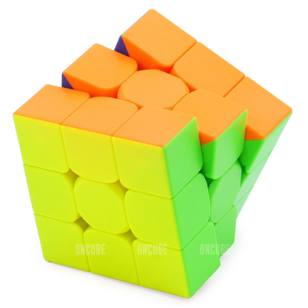 Brinco cubo mágico funcional 3x3cm