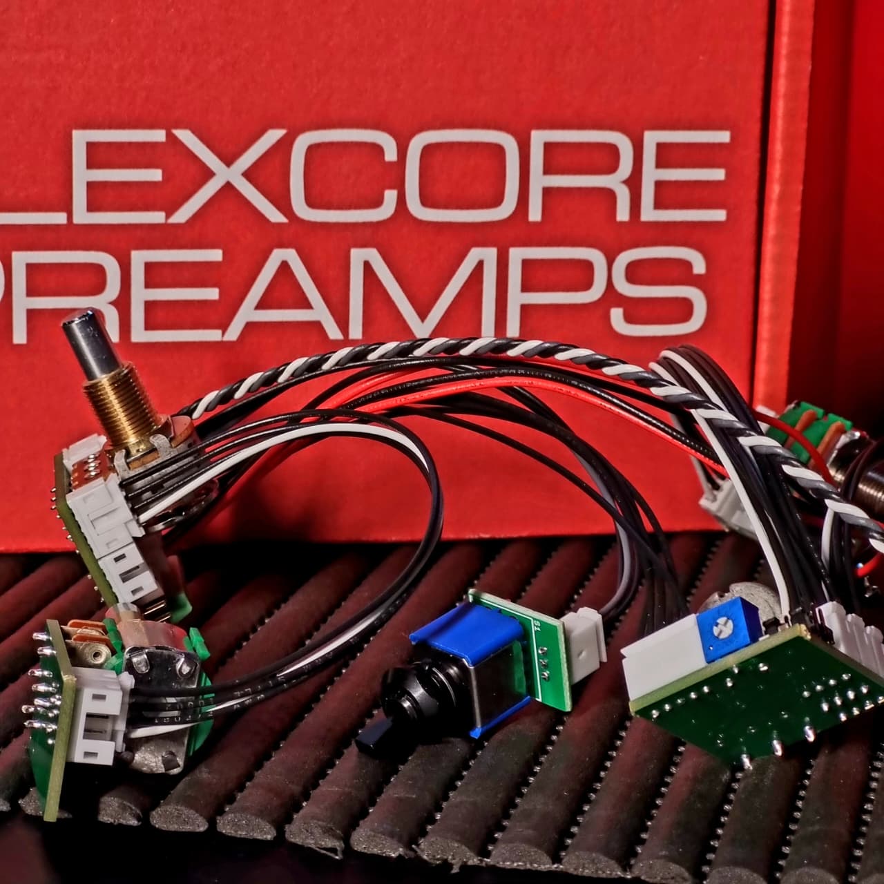 Circuito Preamp para Baixo Trickfish Flexcore 81 4 Bandas - Gruveria Shop