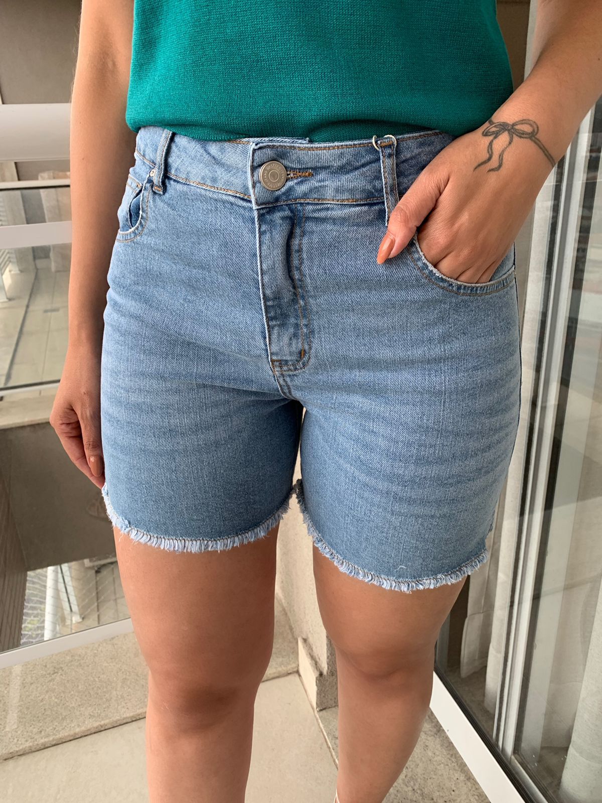 Bermuda Jeans Boyfriend - Luttiê  Loja de Moda Feminina Multimarcas.