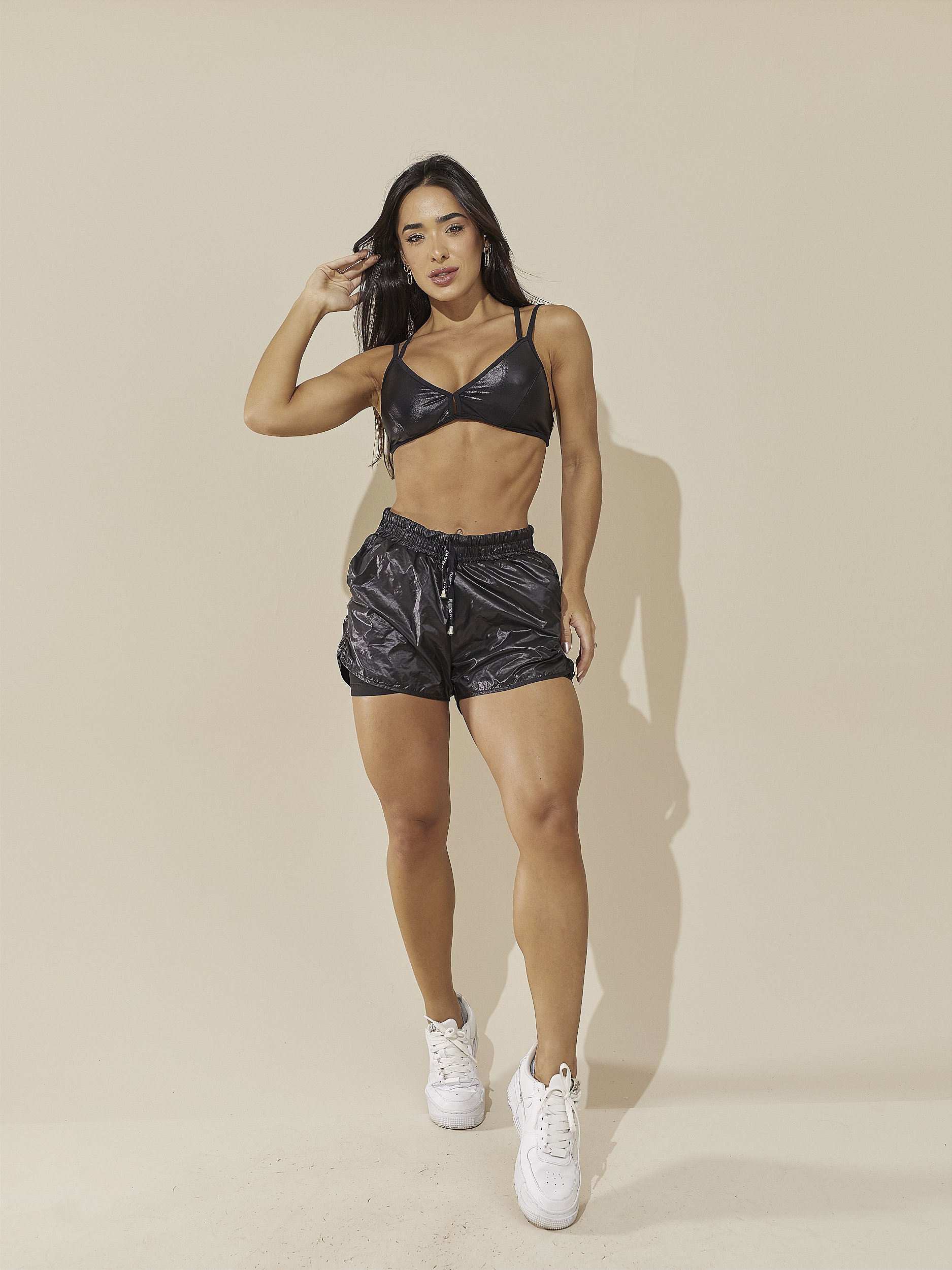 Short Nylon Puxador Lateral - Fluido Fit
