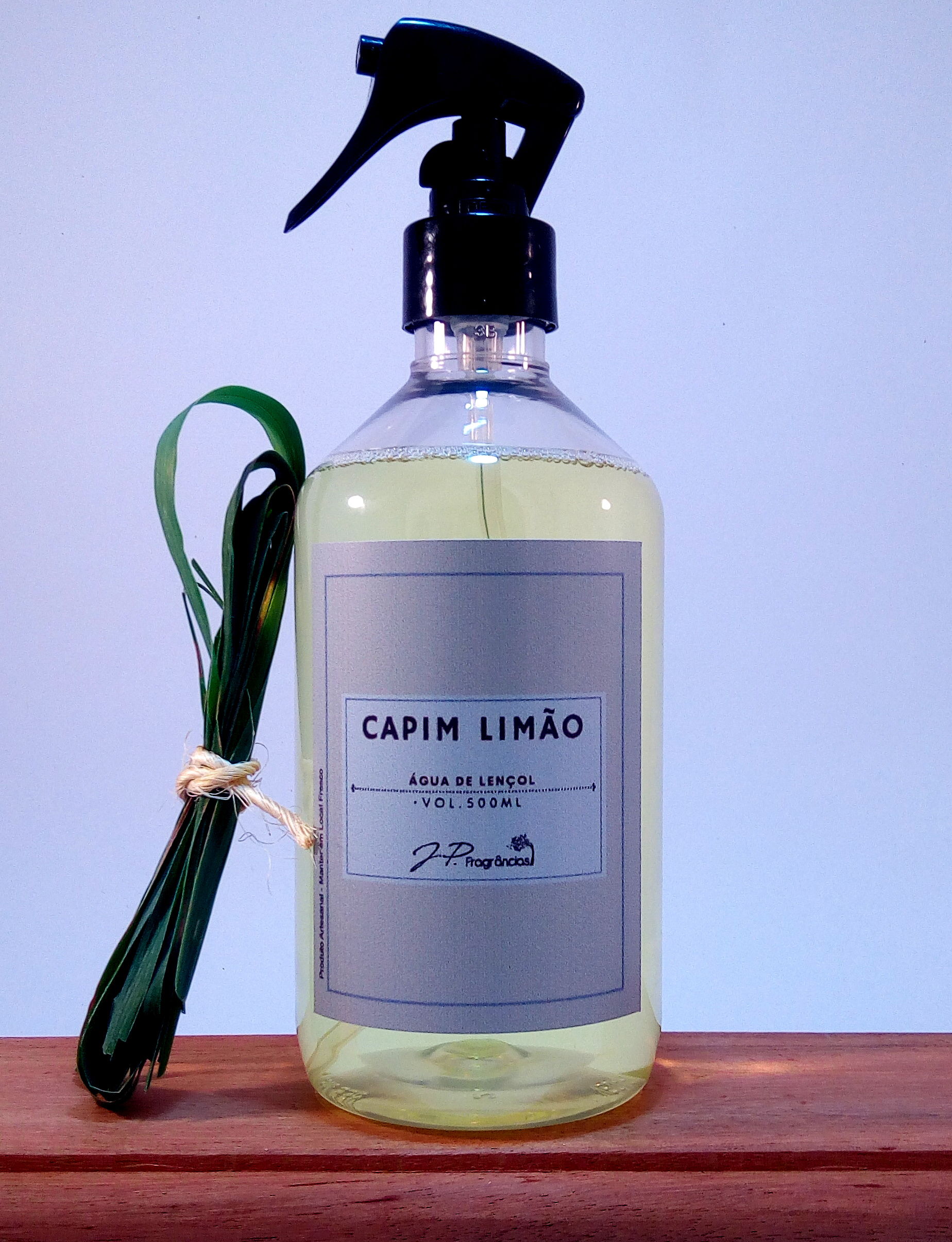 Água Perfumada Capim Limão Aromatizante roupa cama banho lençol tecido - JP  Fragrâncias