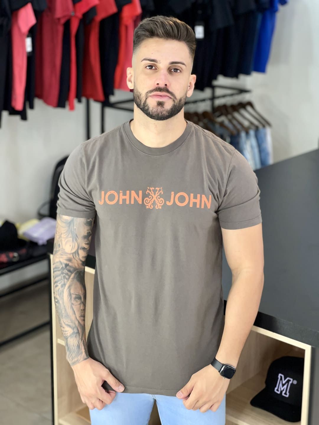 Camiseta John John Logo Marrom - Compre Agora