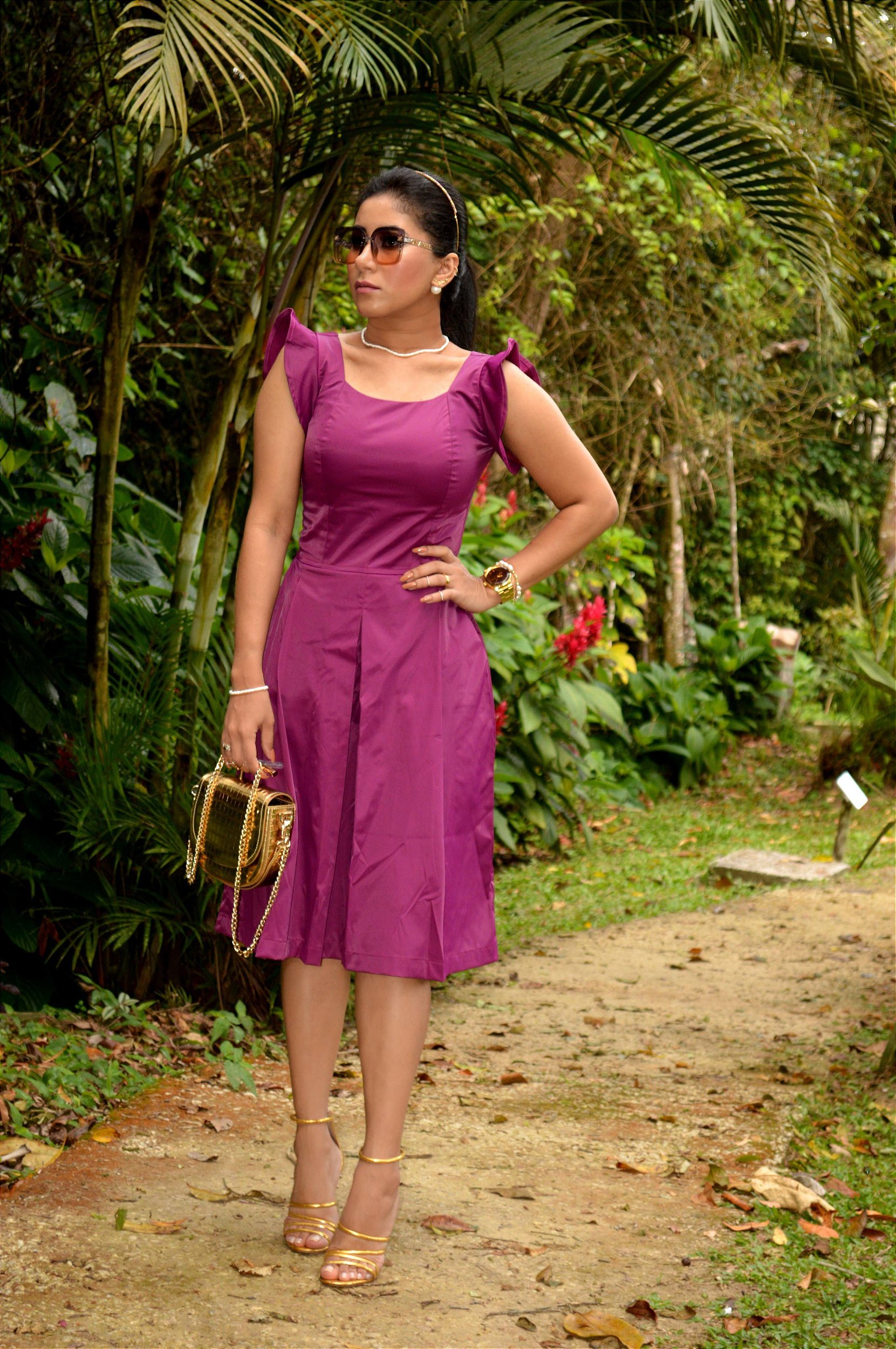 Vestido Sarja Púrpura Midi com Pregas e Bolsos Vestido Ajustado - Calças de  Alfaiataria Feminina e Roupas Elegantes Para Mulheres de Bom Gosto