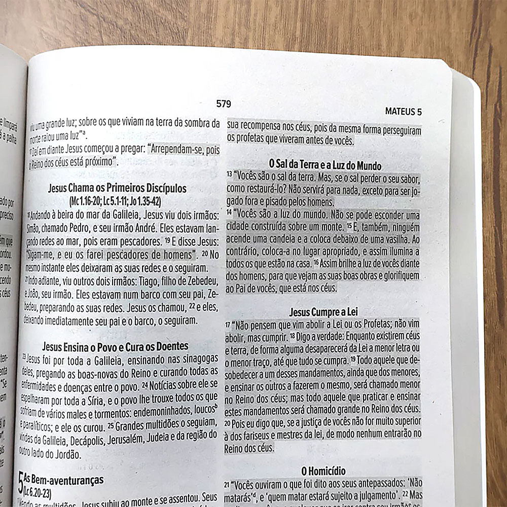 Bíblia NVI Letra Normal Capa Mole Lettering - Livraria Evangélica Online