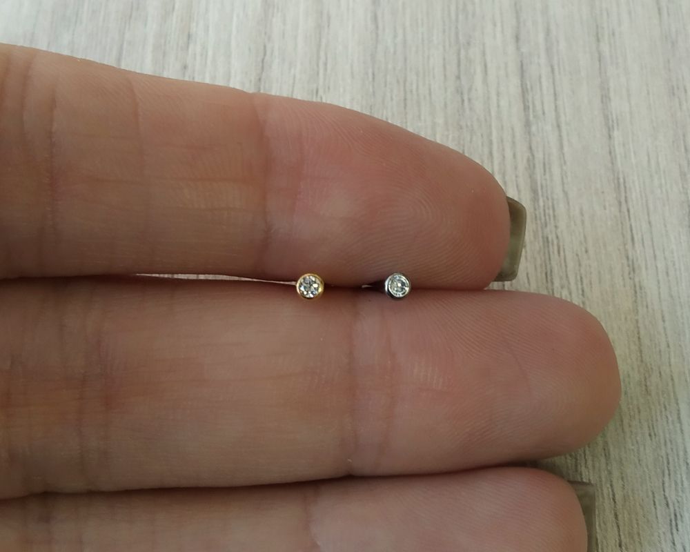 Piercing para Tragus/Orelha - Prata - pedra de 3mm - Piercings