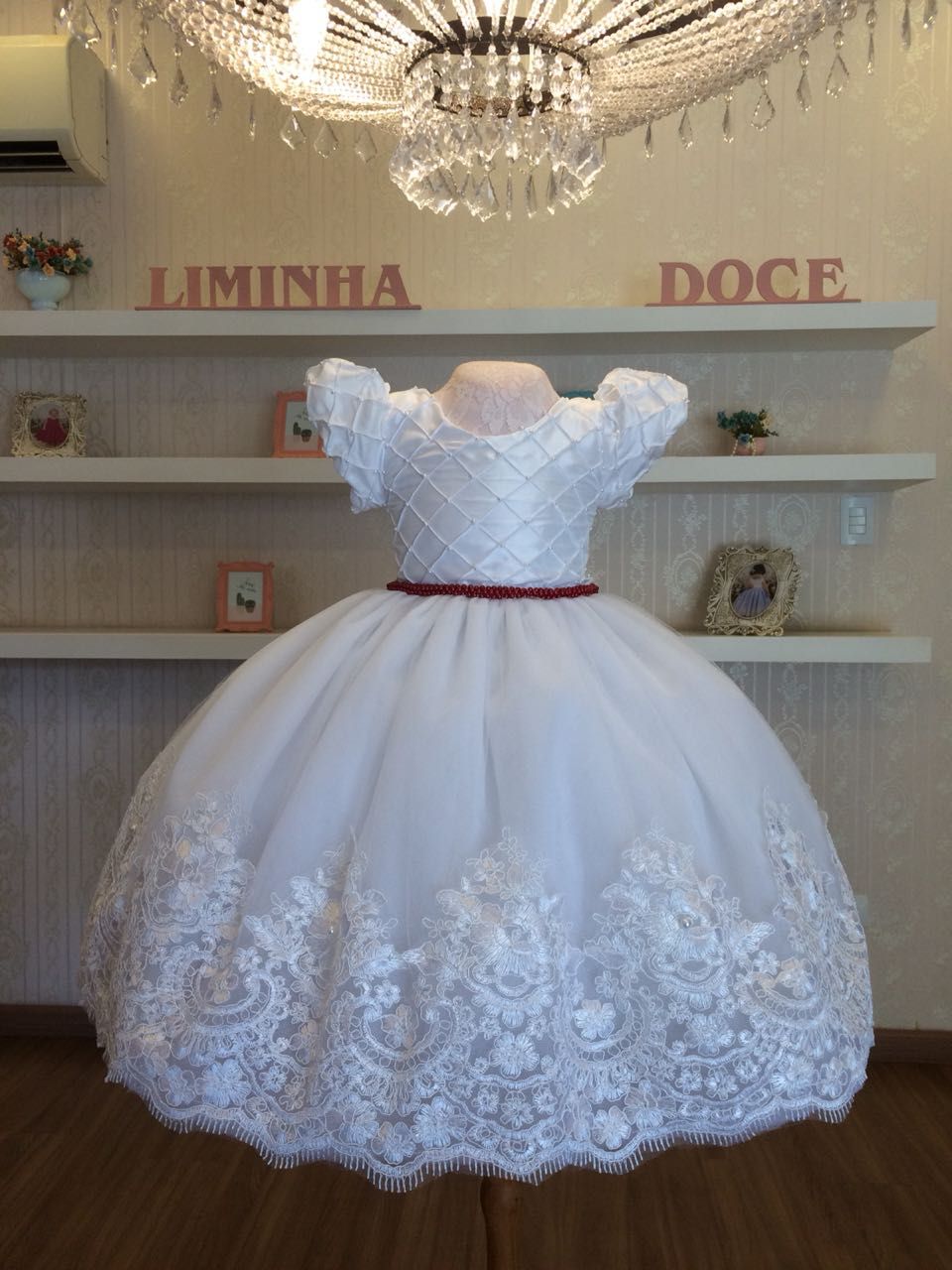 Vestido Branco Para Daminha-Infantil - Liminha Doce - Vestidos de Festa  Infantis e Mãe e Filha
