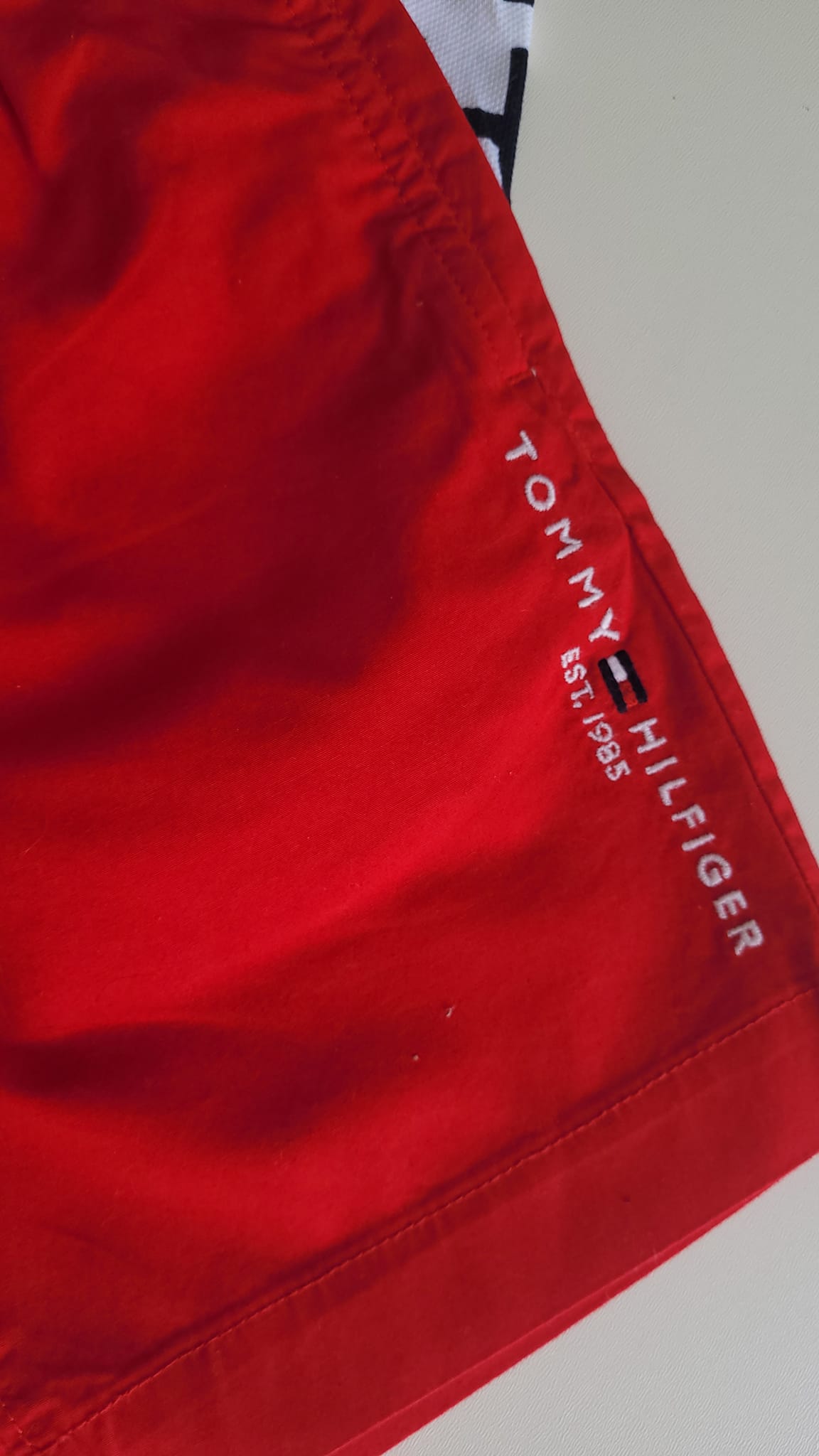 Tommy Hilfiger bermuda bambino con cintura blu