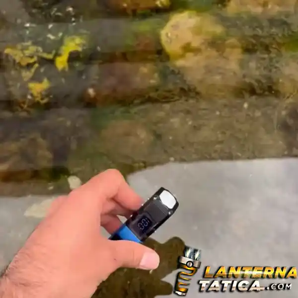 RAGNAR submersa em água funcionando