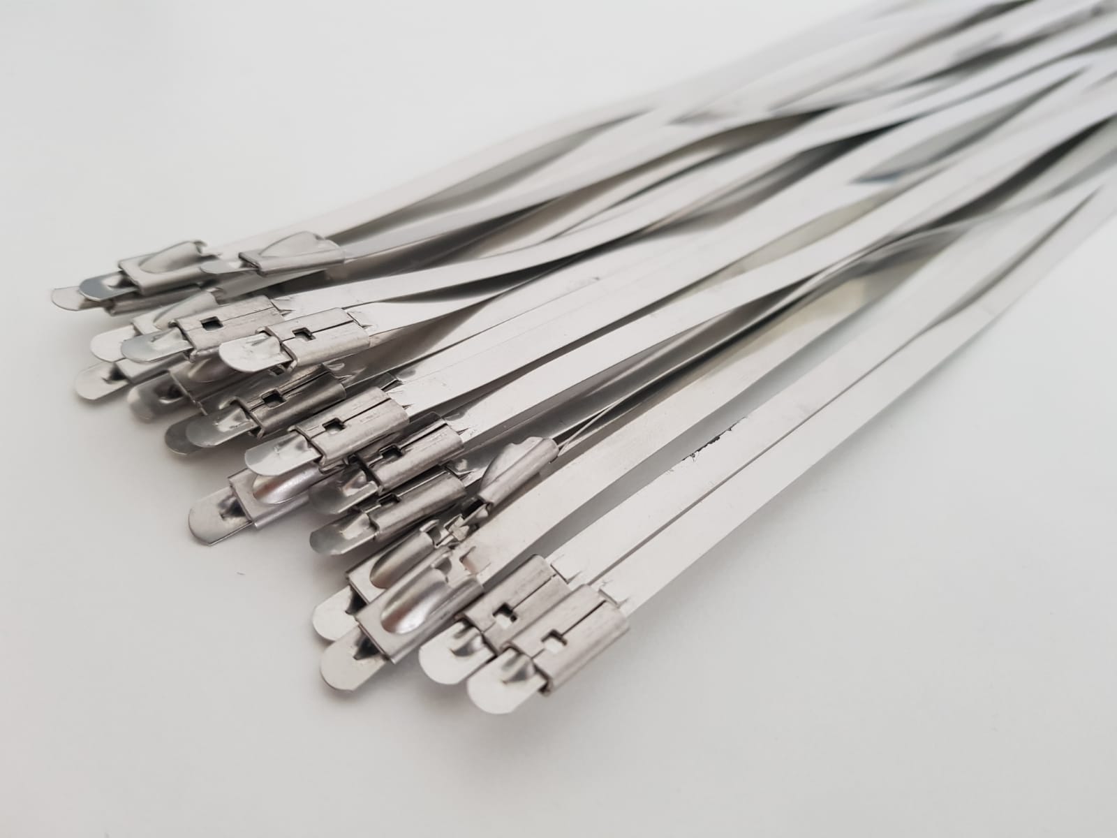 Zip Tie Inox 316 4,76×300mm Ball-Lock | Alta Resistência - Loja