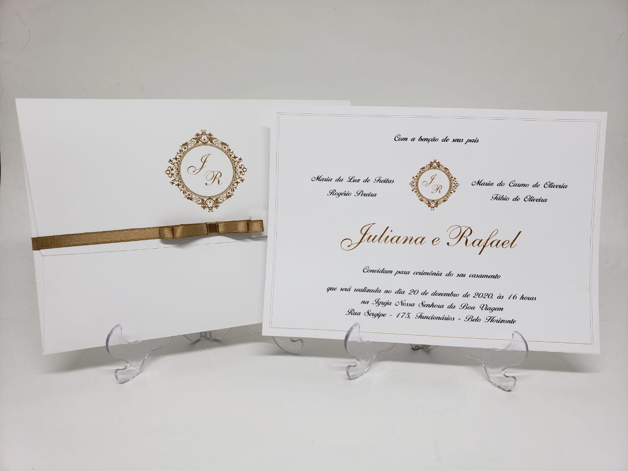 Convite de casamento simples classico e branco dourado - Atelie da Lola  Conviteria - convites casamento debutante bodas