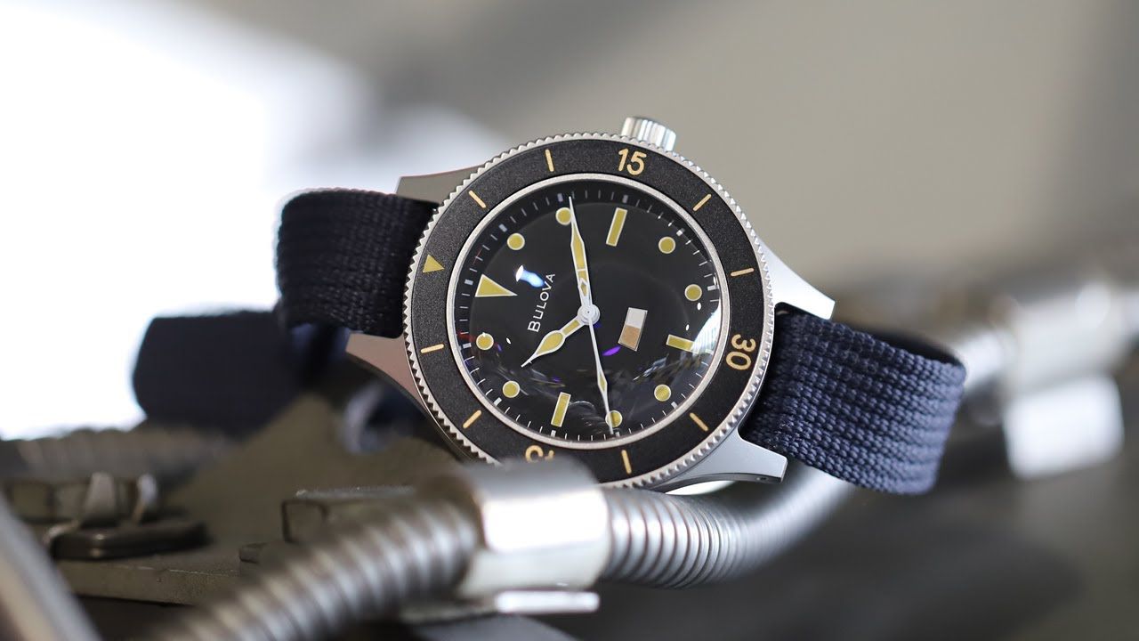 Bulova Accutron シルバー メッシュバンド　BULOVA ブローバ 腕時計 アキュスイス ミュレン 63C116 シルバー×メッシュ