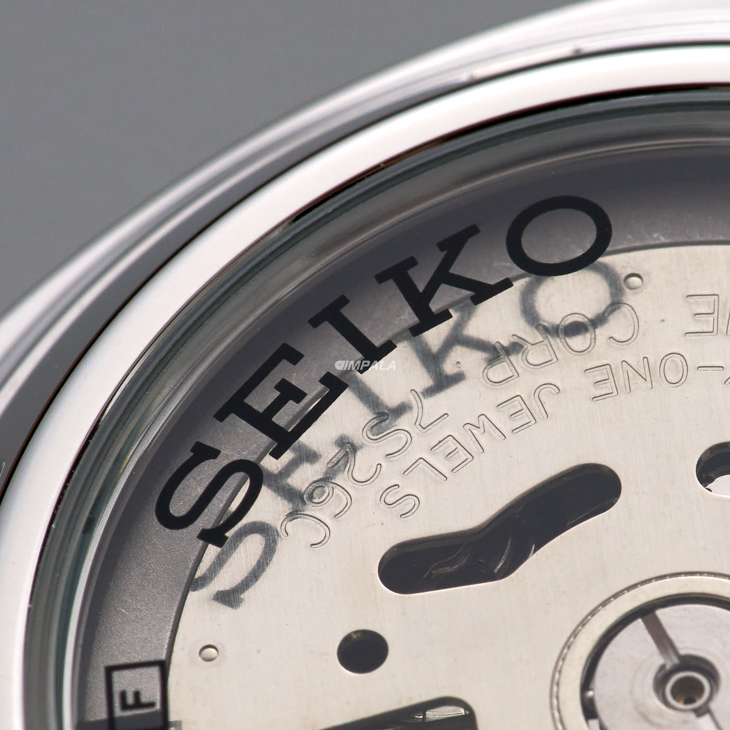 Relógio Seiko 5 SNXS75 Automático 37 mm Calibre 7S26 - Relojoaria