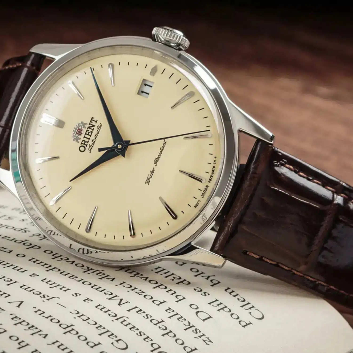ORIENT Bambino 腕時計 アイボリー Relógio Orient Bambino V7 RA-AC0M04Y30B Champanhe - Relojoaria