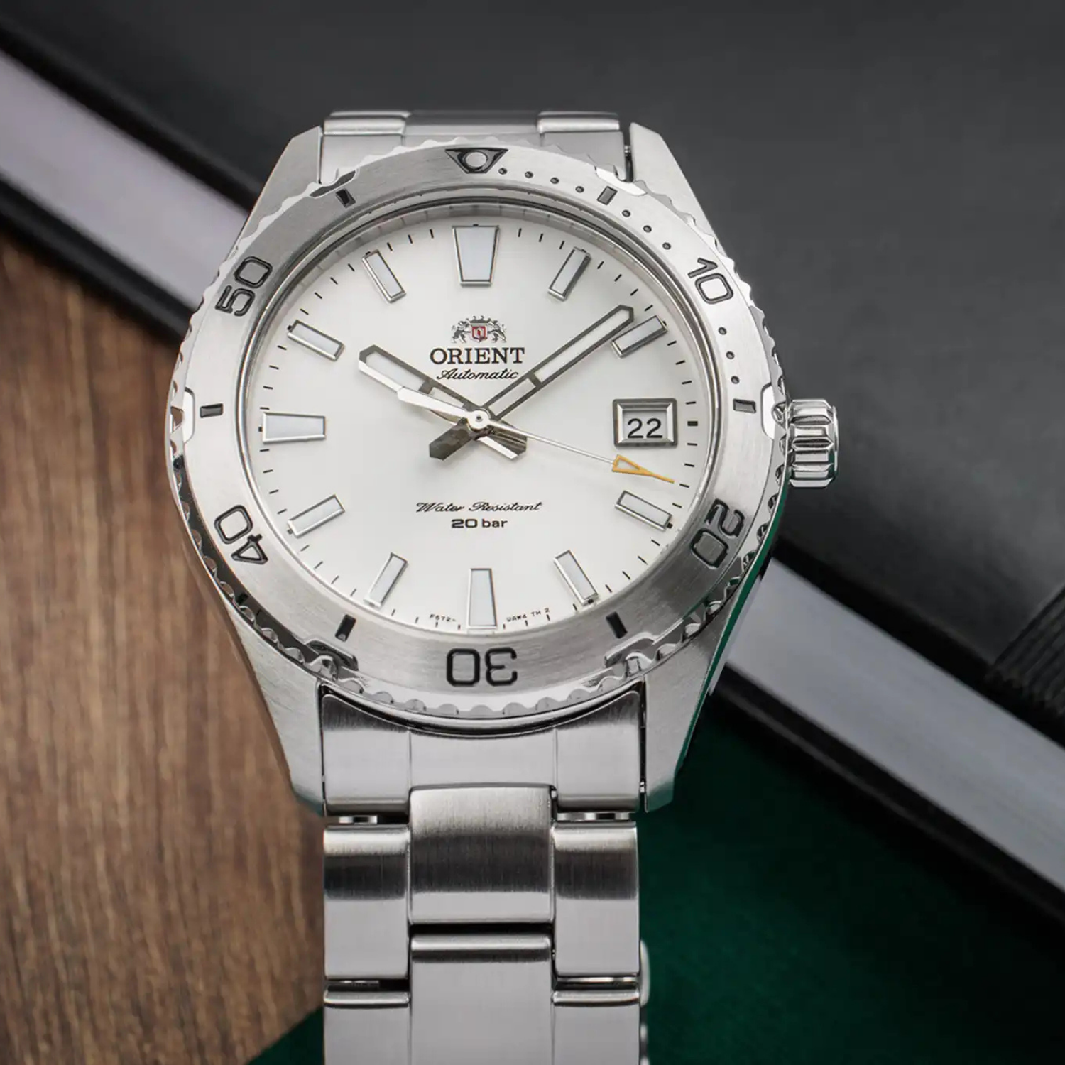 Orient Mako 40 Automático RA-AC0Q03S10B Safira 200m - Relojoaria