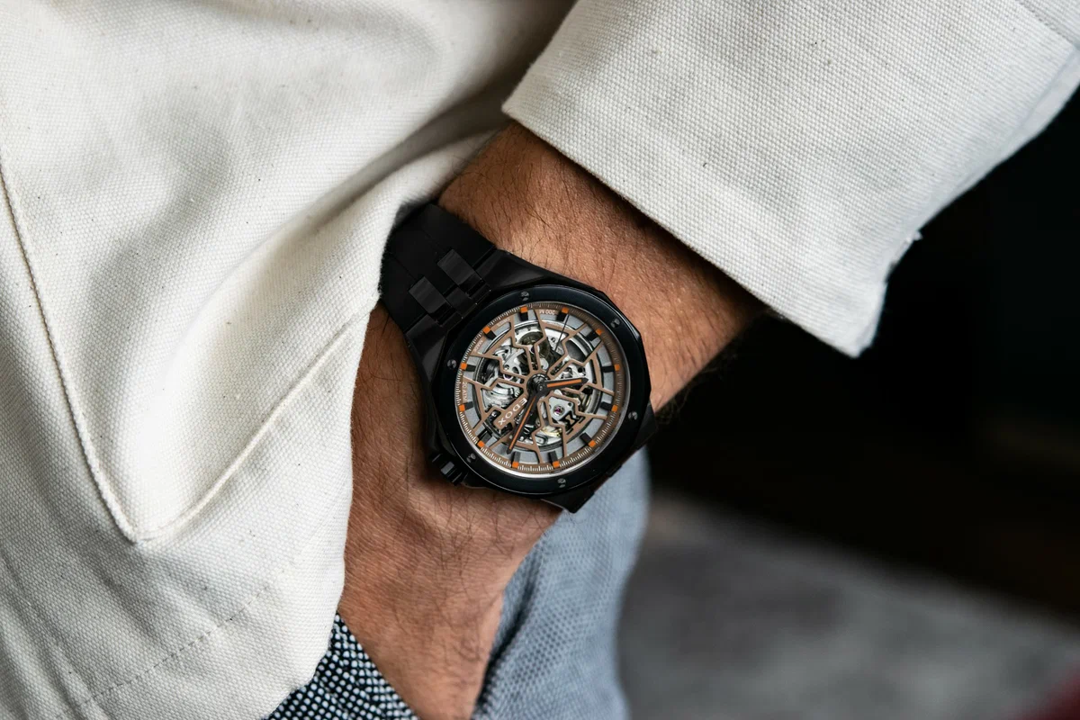 Edox Delfin Automático Esqueletizado 200m Safira Aço Inoxidável
