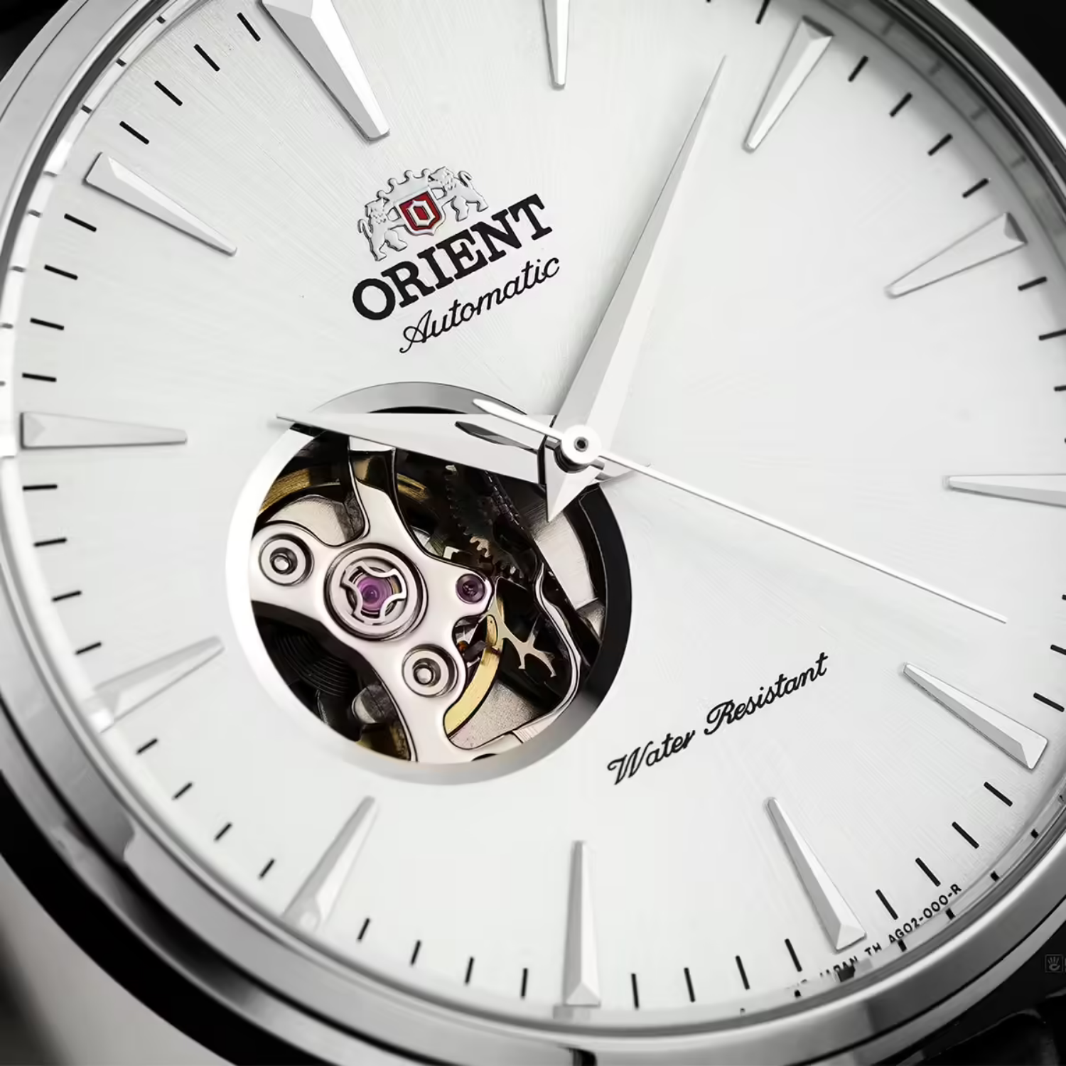 Orient Esteem II TAG02005W0 – Elegância, Open Heart e Precisão