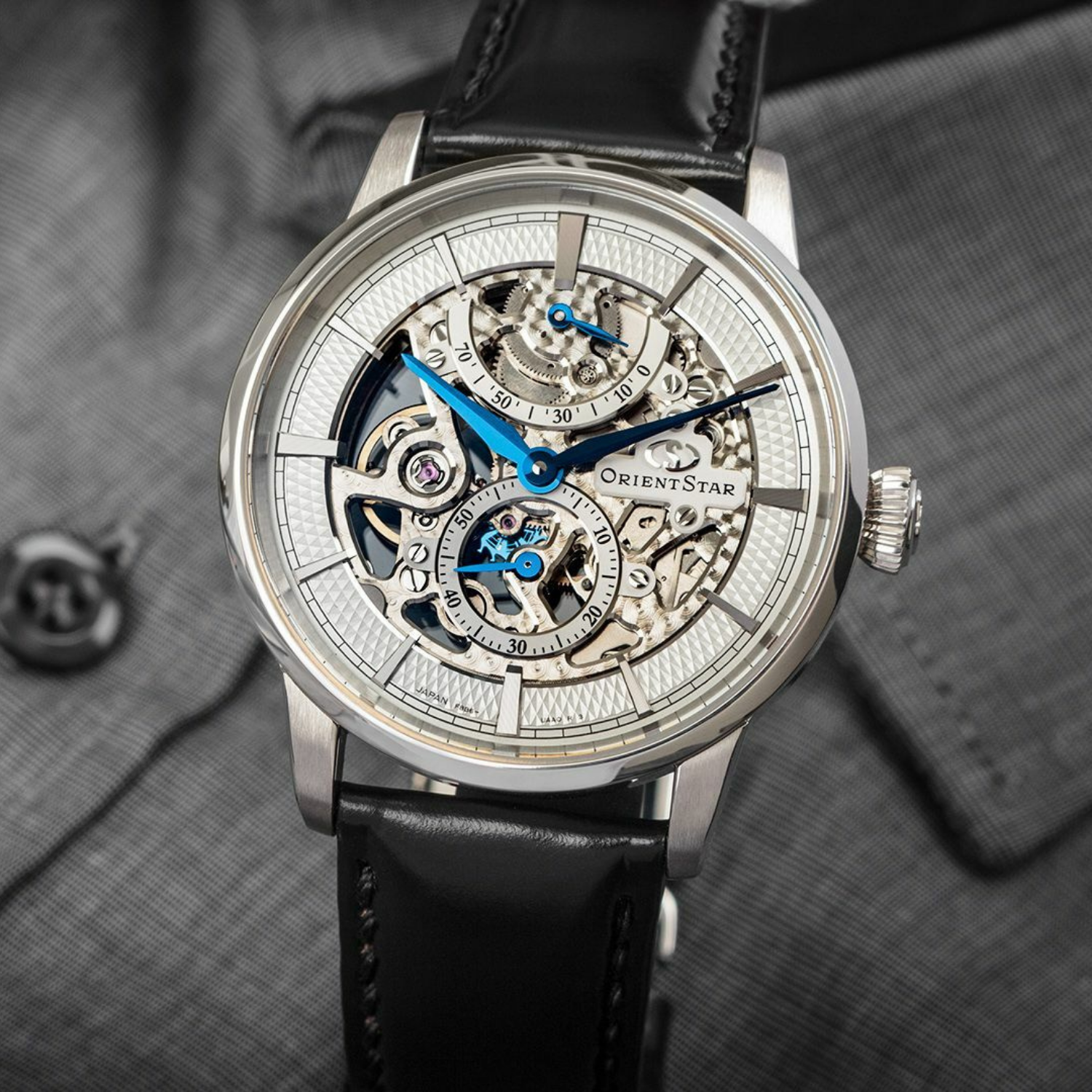 Orient Star Skeleton RE-AZ0005S00B Manual 70h Safira - Relojoaria