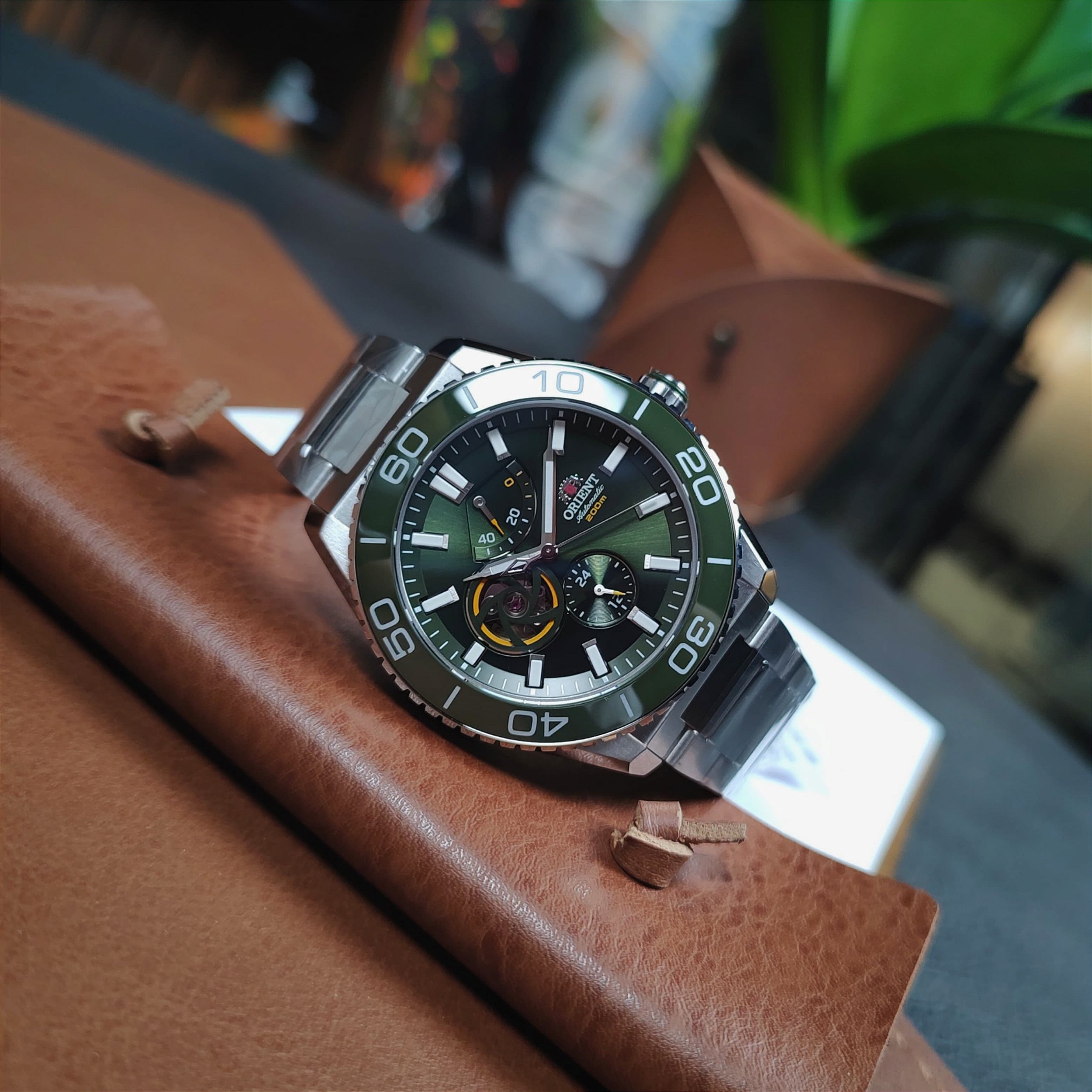 Orient Superior YN8SS006 E1SX – Automático Open-Heart Verde