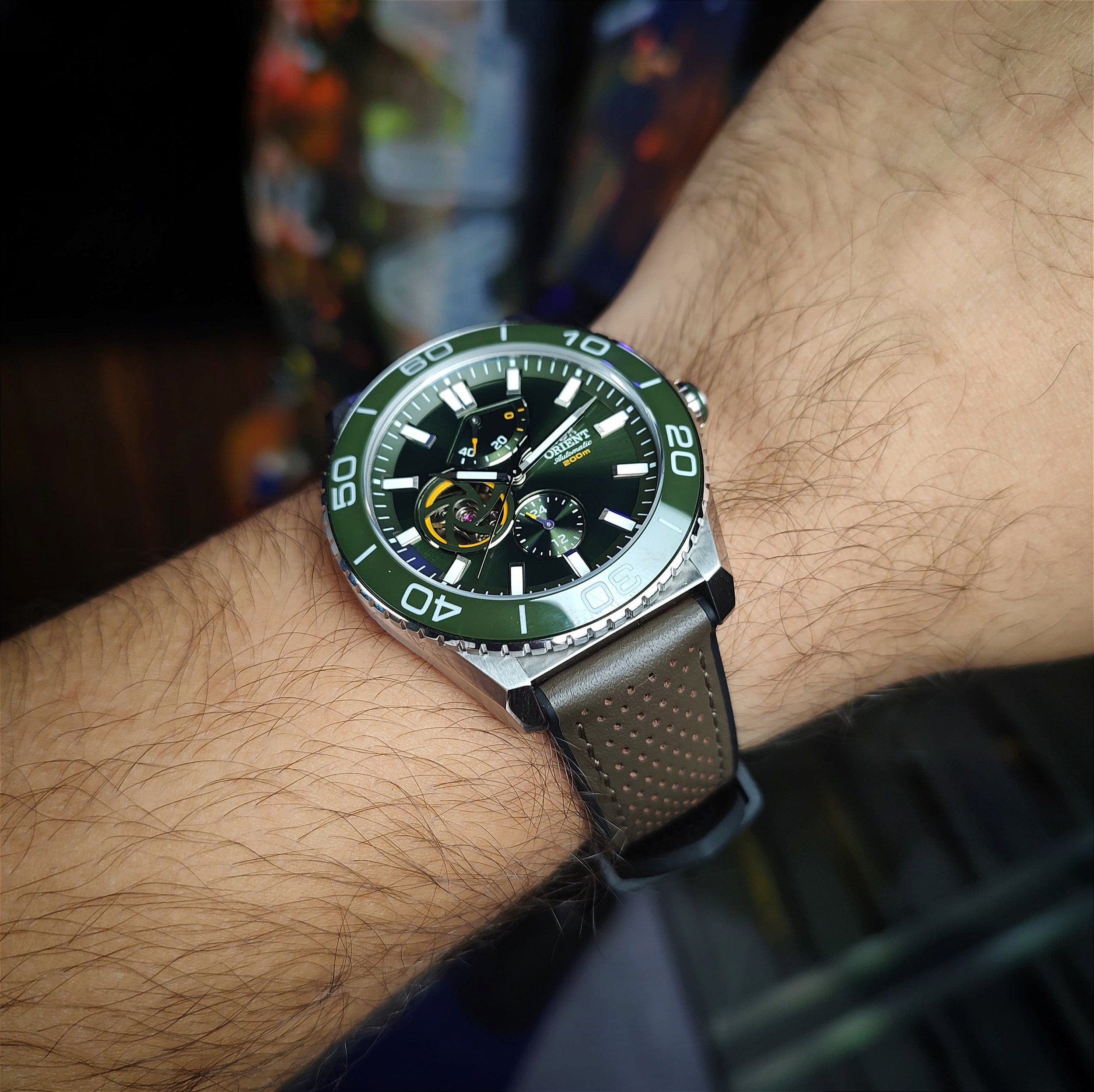 (*/ω＼*) Orient Superior YN8SS006 E1SX – Automático Open-Heart Verde