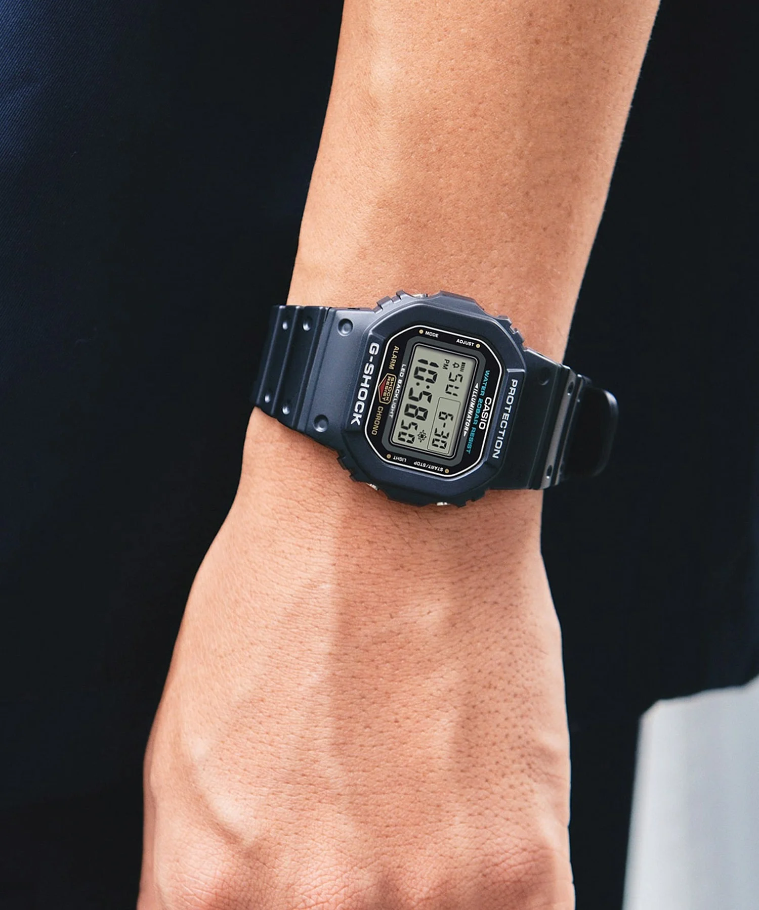 G-Shock DW-5600UE-1DR Clássico 1980 LED 200M - Relojoaria Impala