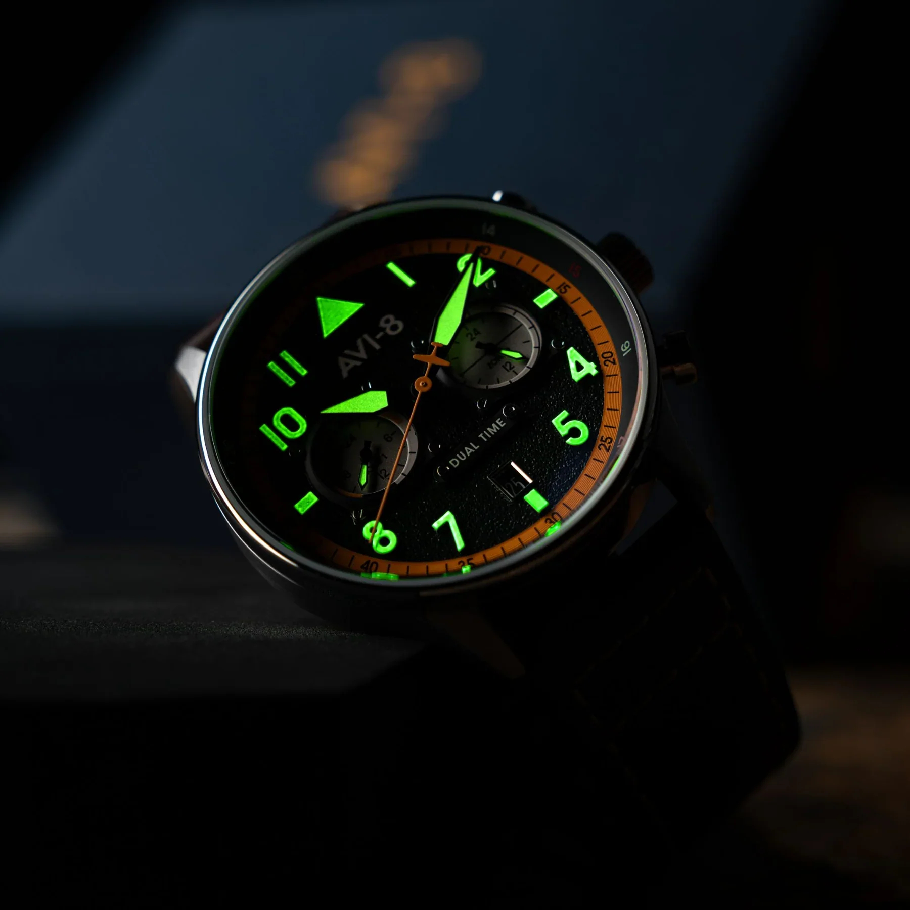 Relógio AVI-8 AV-4088-07 Imperial War Museums Edição Cronograph