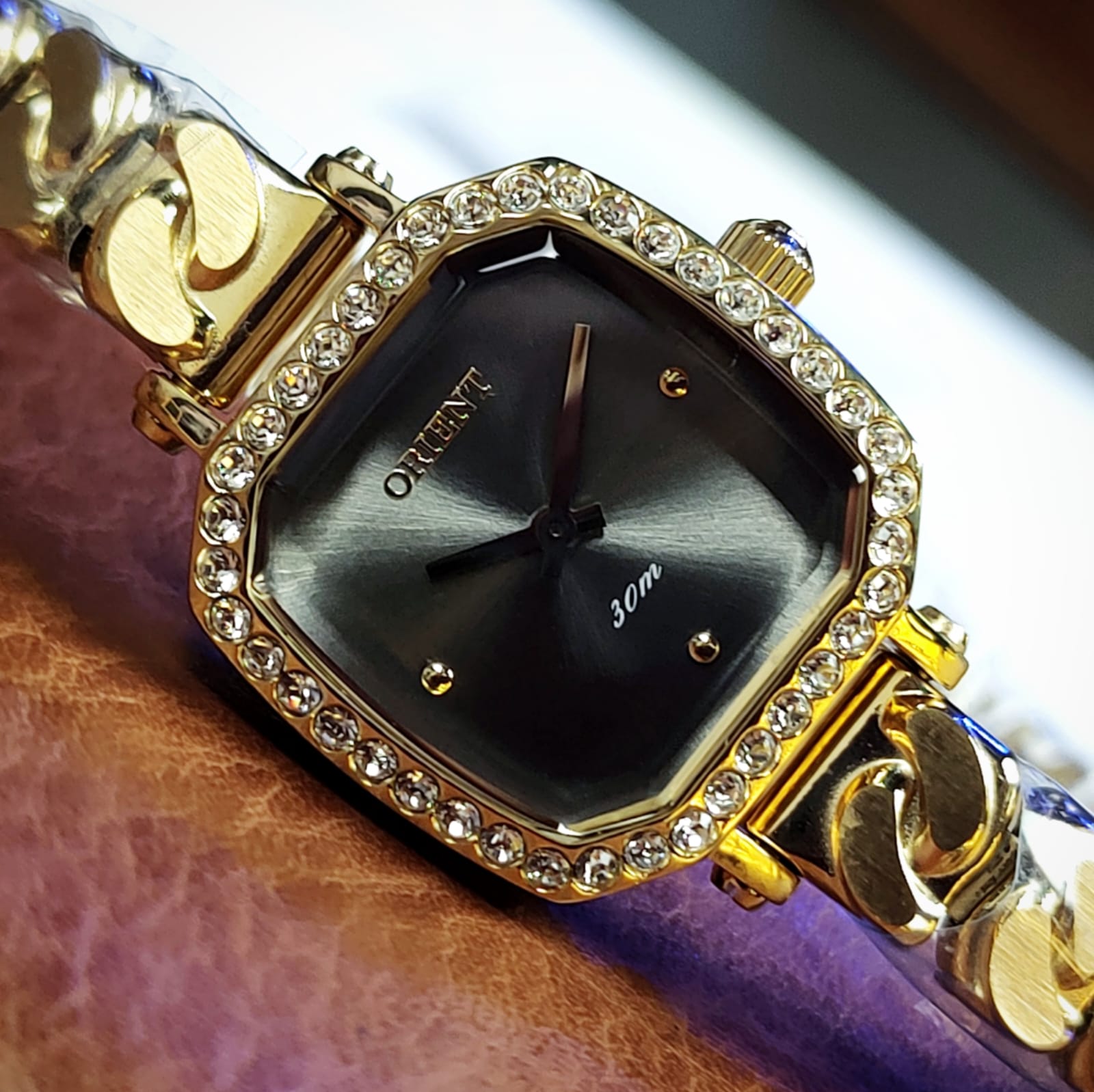 Orient LGSS0062 G1KX – Feminino Mini, Elegante, IP Gold e
