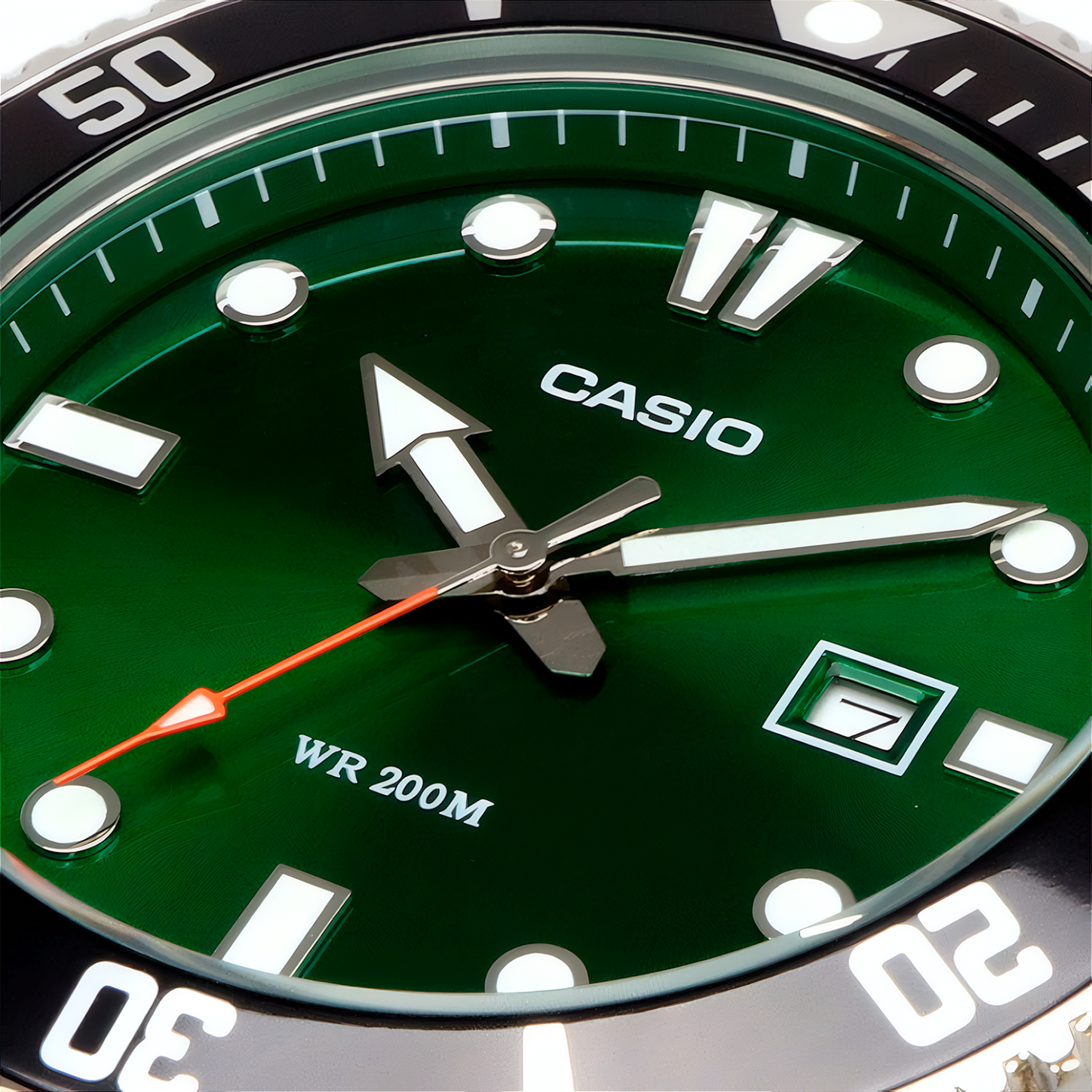 Casio Duro MDV-107D-3A2VDF Verde Aço 200M - Relojoaria Impala