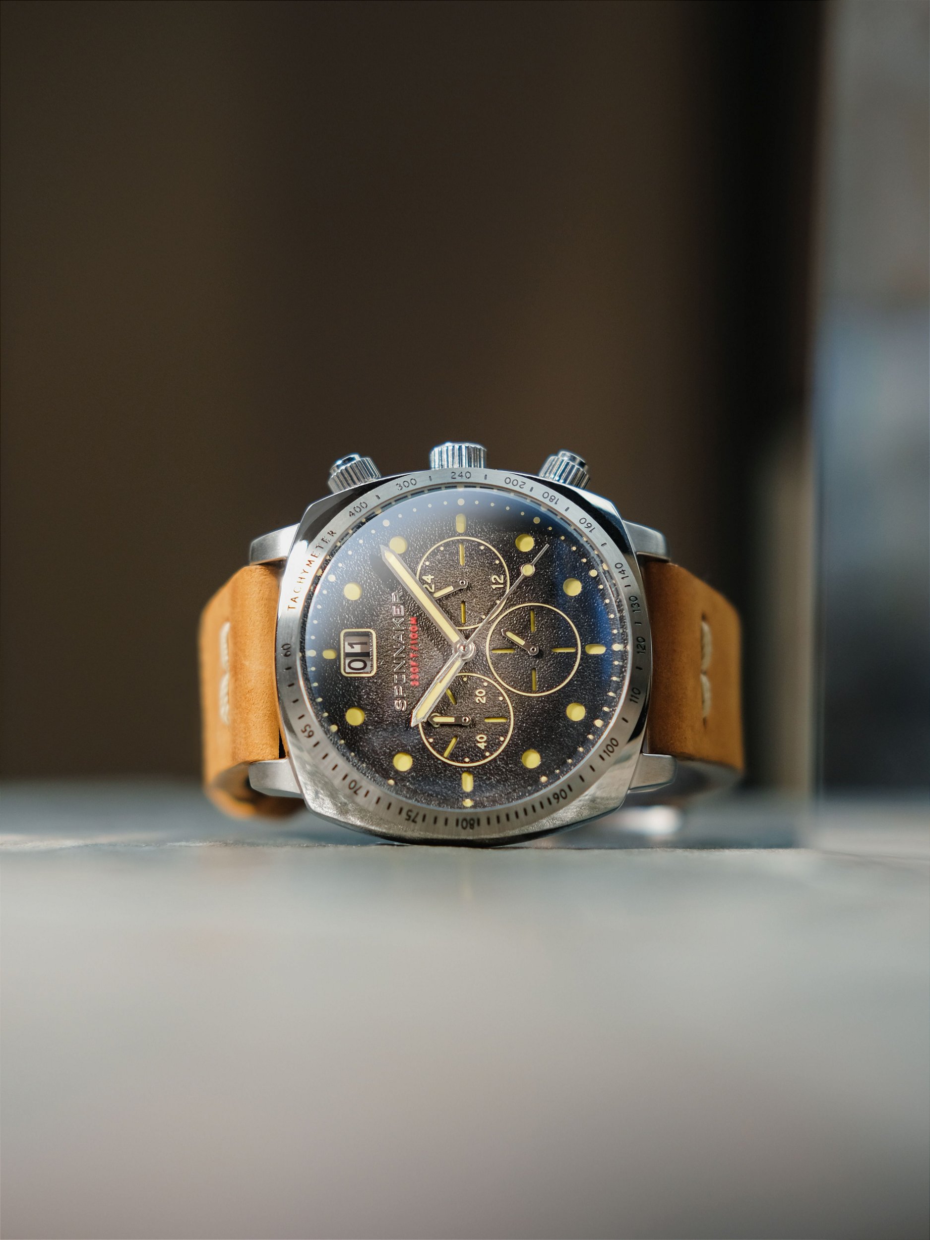 Relógio Hull Chronograph SP-5068-01 Aço e Couro Marrom