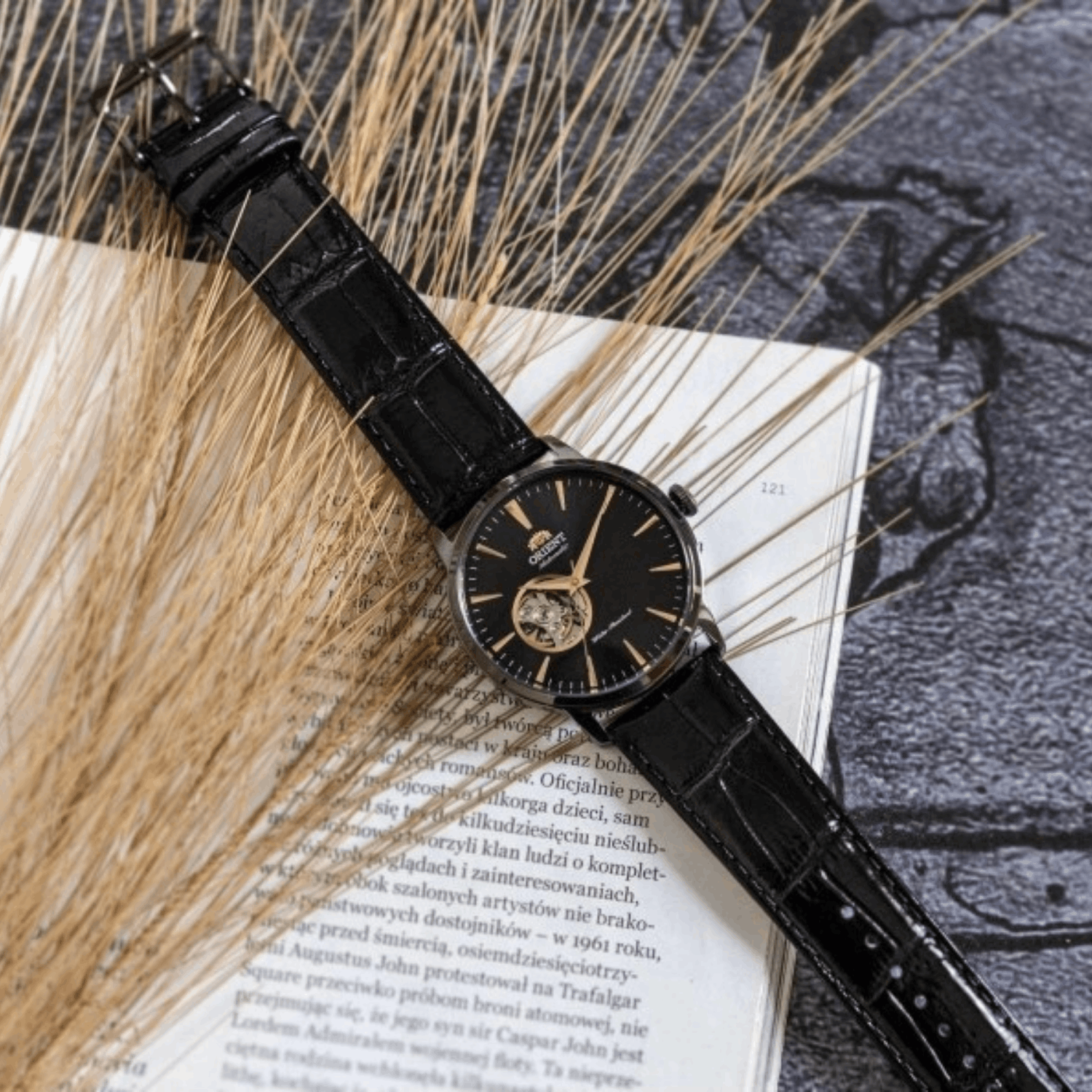Orient Esteem II TAG02001B0 – Elegância, Open Heart e Precisão