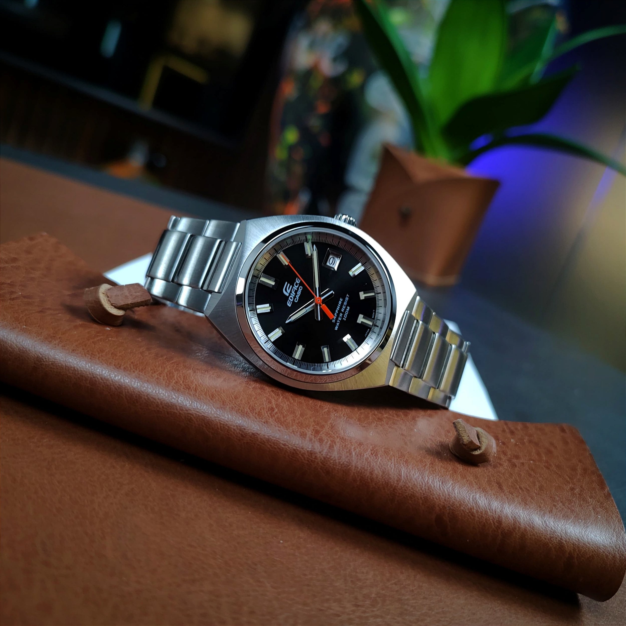 Casio Edifice EFB-109D-1AVDF Preto Safira 38.5mm - Relojoaria