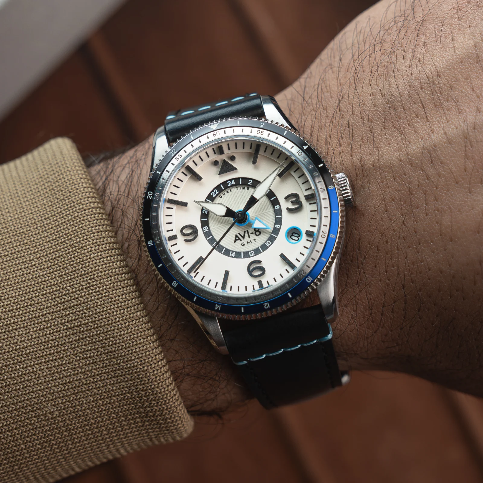 Flyboy Airmaster GMT Automático 40 mm | Relógio AVI-8 AV-4128-02