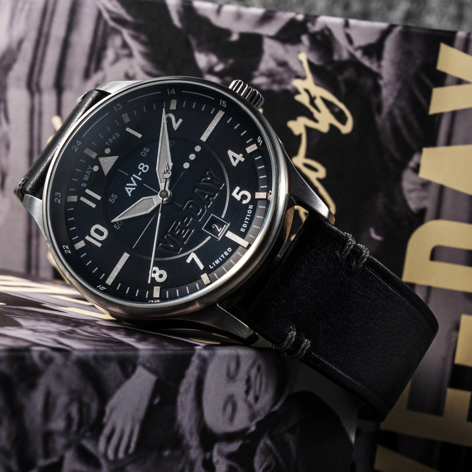 Relógio AVI-8 Automático Hawker Hurricane AV-4094-05 43mm