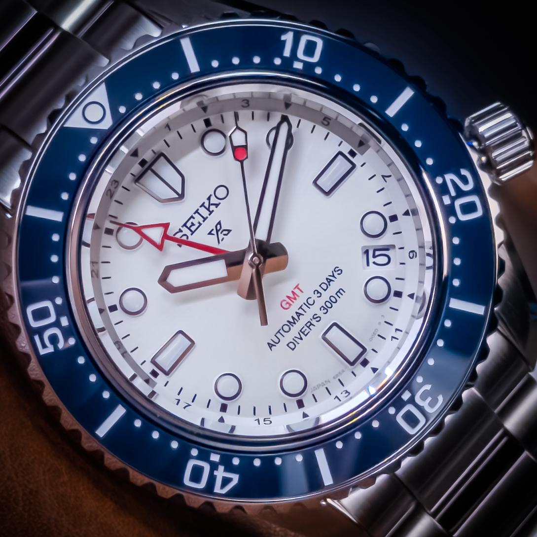 Seiko Prospex SBEJ029 / SPB519 Diver 1965 GMT Edição Comemorativa